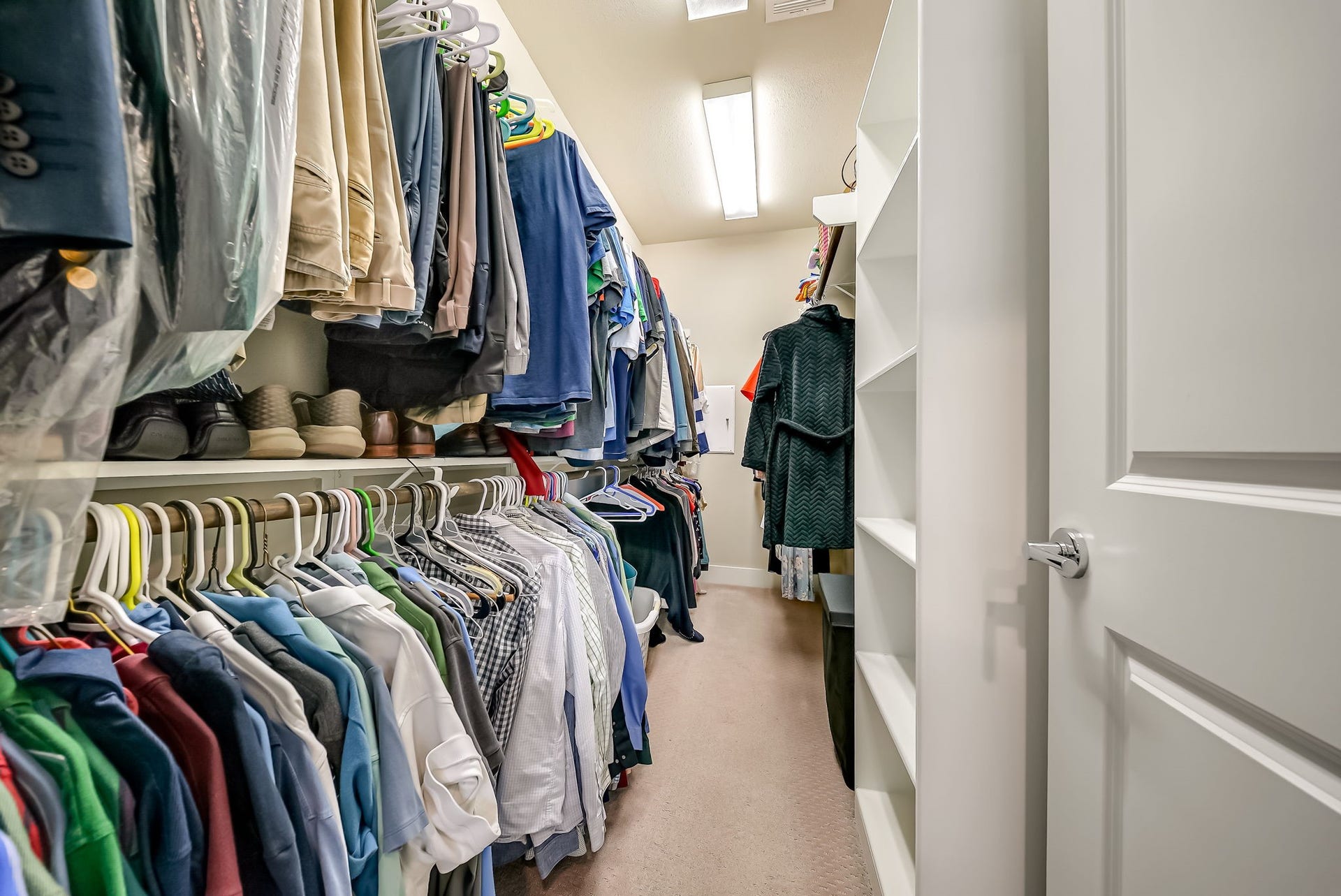 5916 Petty Street, #A, Houston, TX 77007 Oversized walk-in closet in the primary suite with extensive storage capacity.