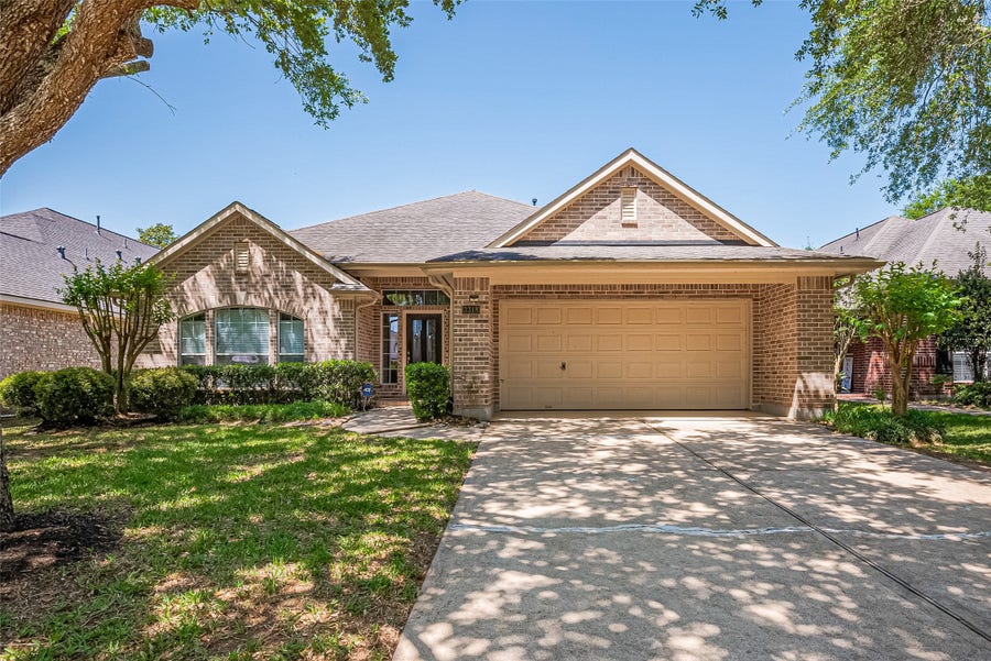 Property photo for 3318 Thistlegrove Lane, Sugar Land, TX