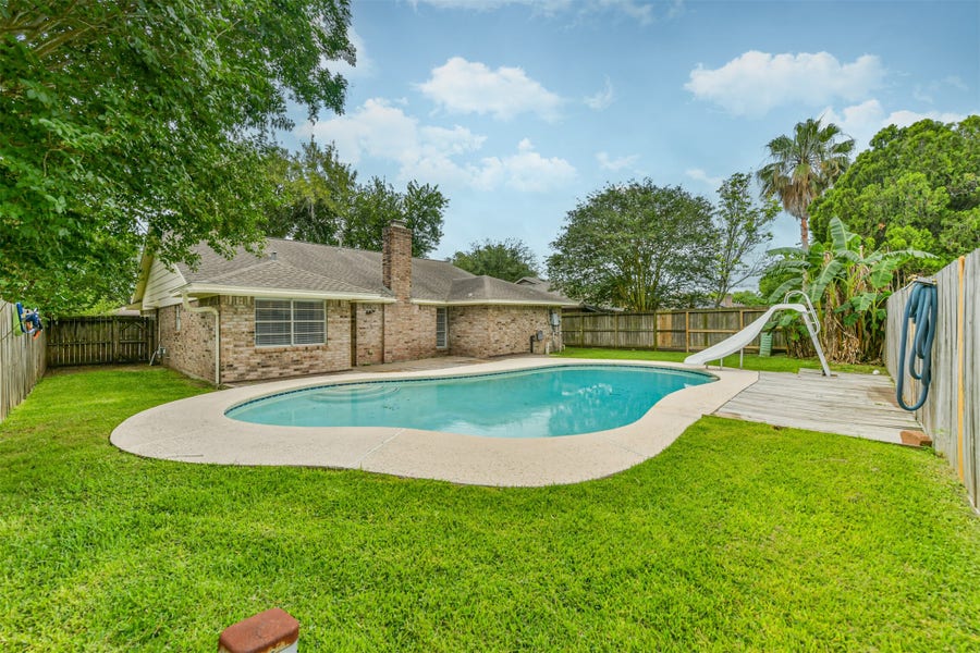 Property photo for 2230 E Clare Street, Deer Park, TX