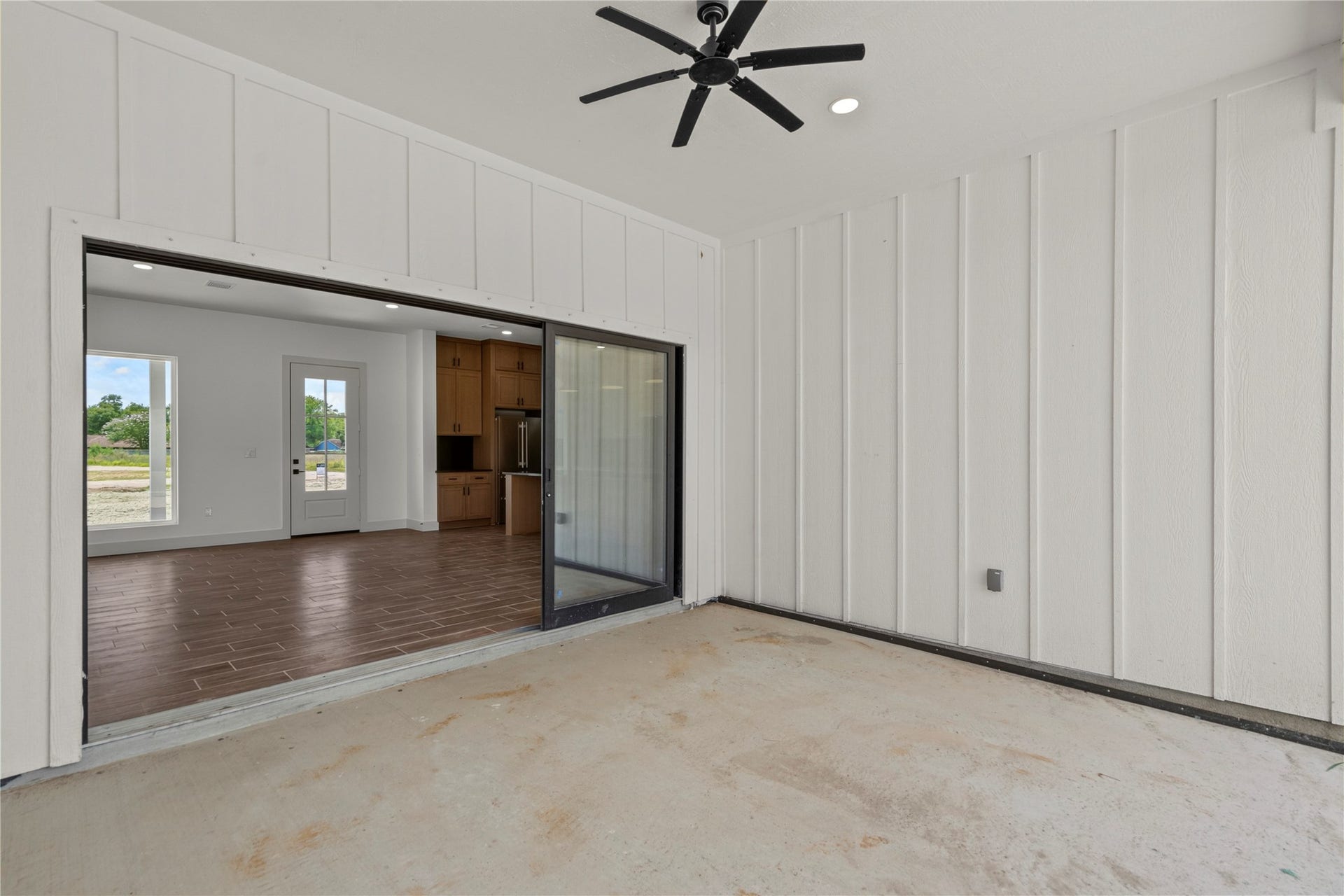 1863 Jones Drive, Alvin, TX 77511 1863 Jones Drive, Alvin, TX 77511