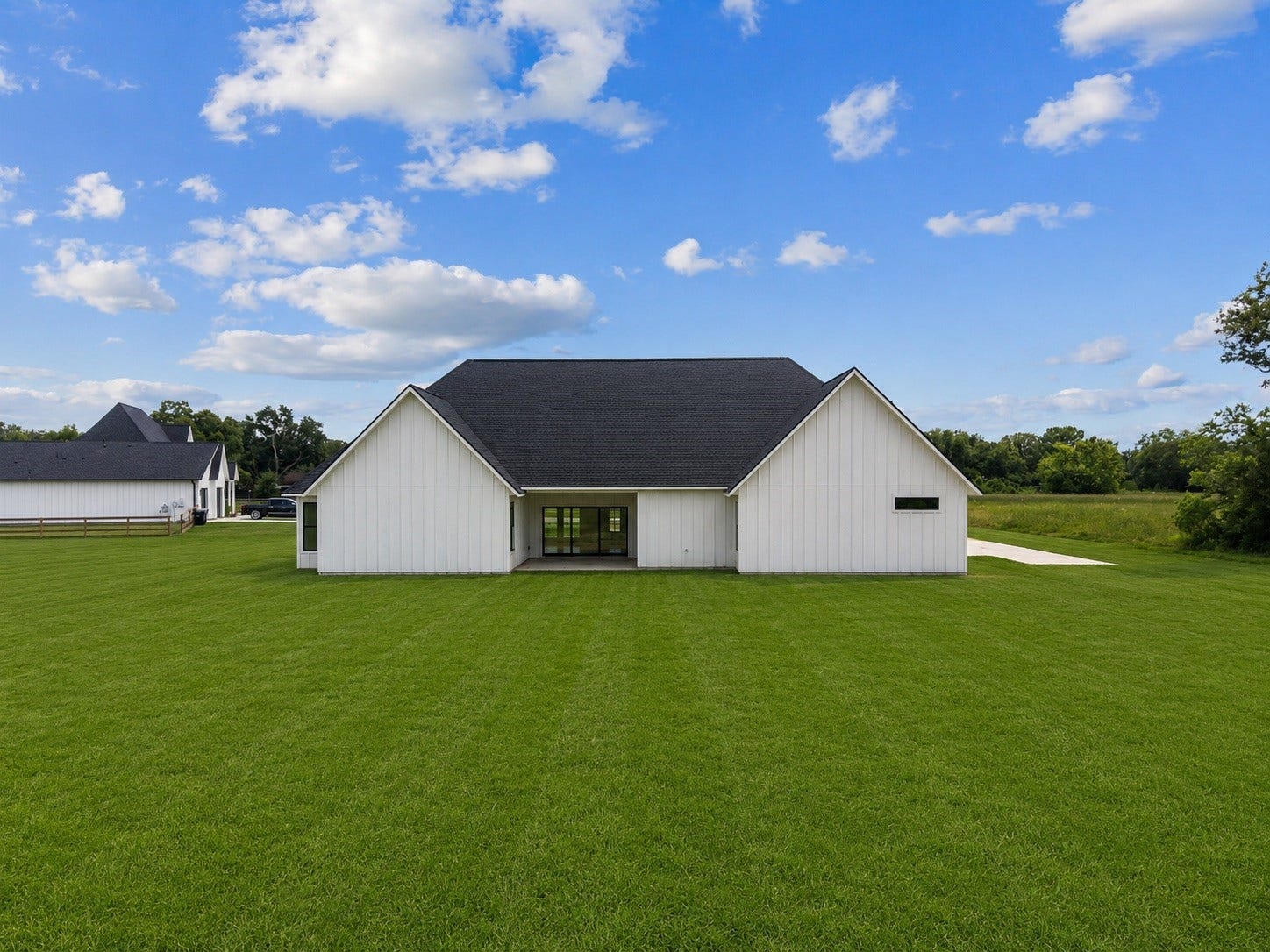1863 Jones Drive, Alvin, TX 77511 1863 Jones Drive, Alvin, TX 77511
