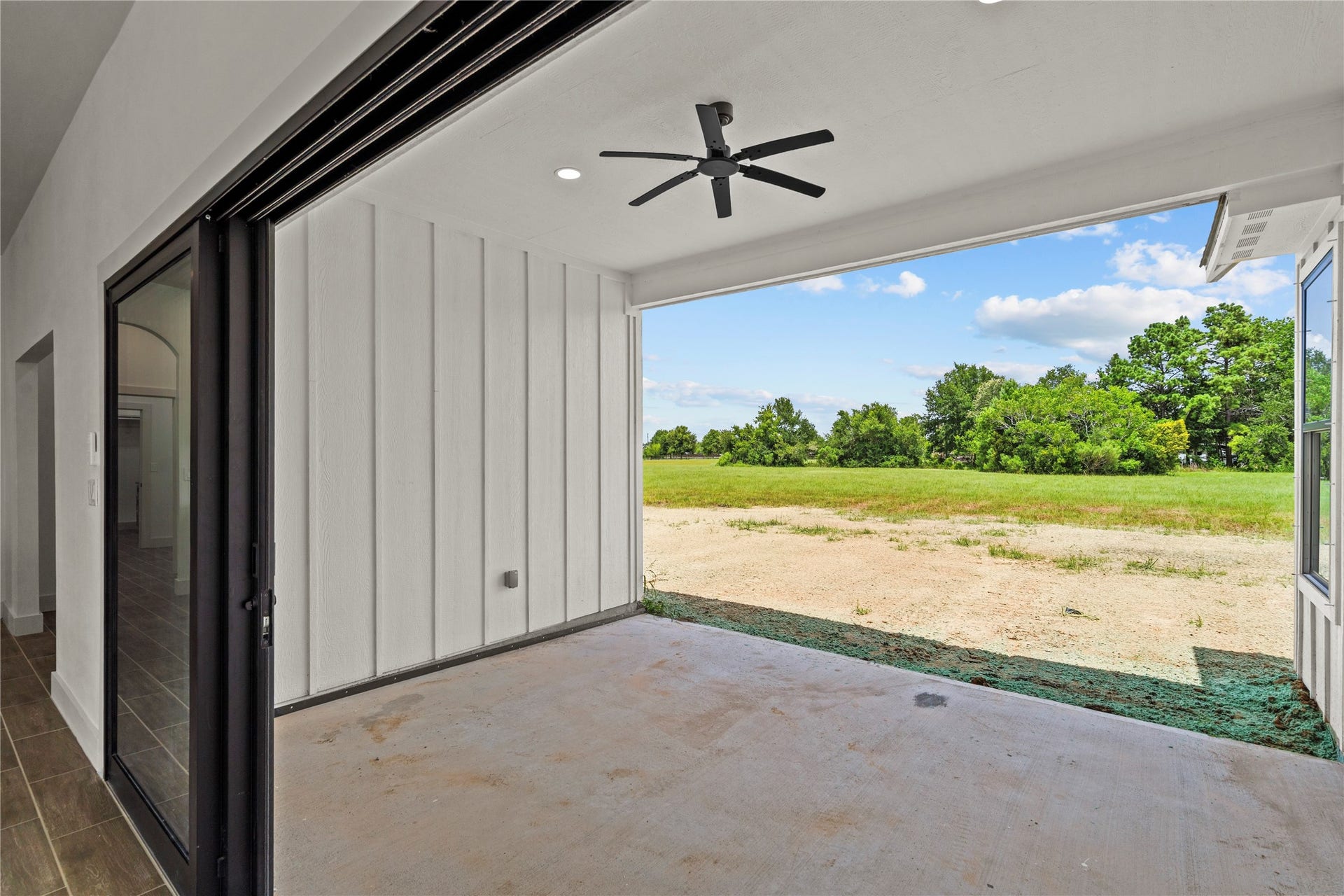 1863 Jones Drive, Alvin, TX 77511 1863 Jones Drive, Alvin, TX 77511