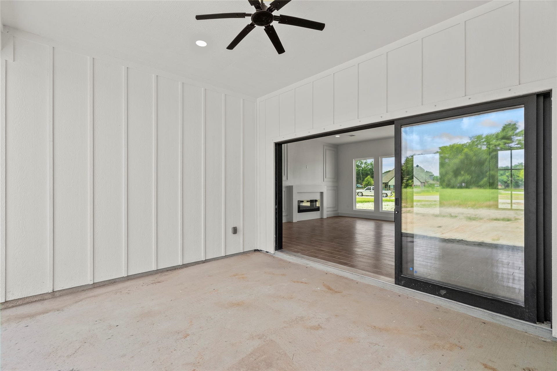 1863 Jones Drive, Alvin, TX 77511 1863 Jones Drive, Alvin, TX 77511