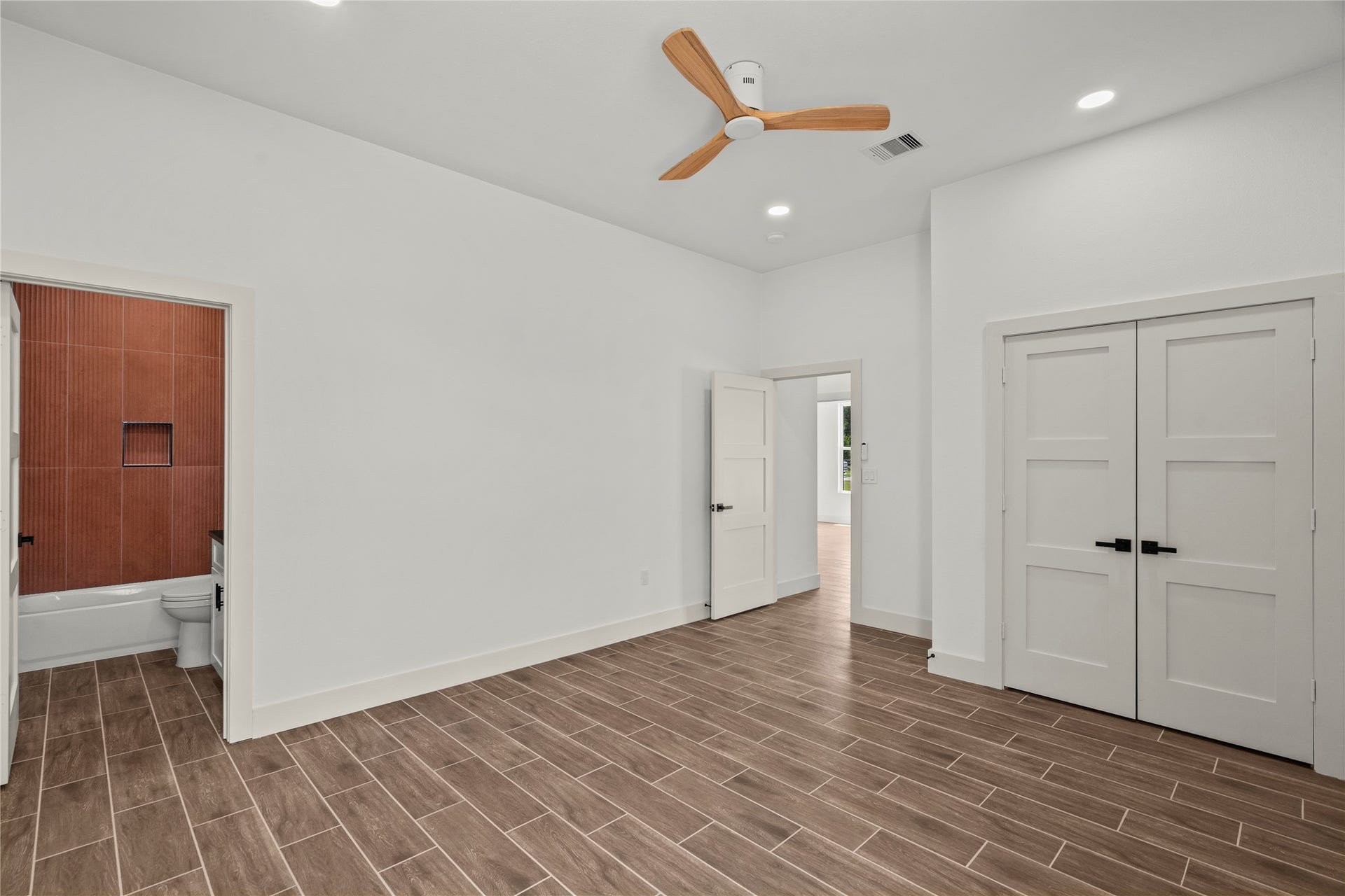 1863 Jones Drive, Alvin, TX 77511 1863 Jones Drive, Alvin, TX 77511