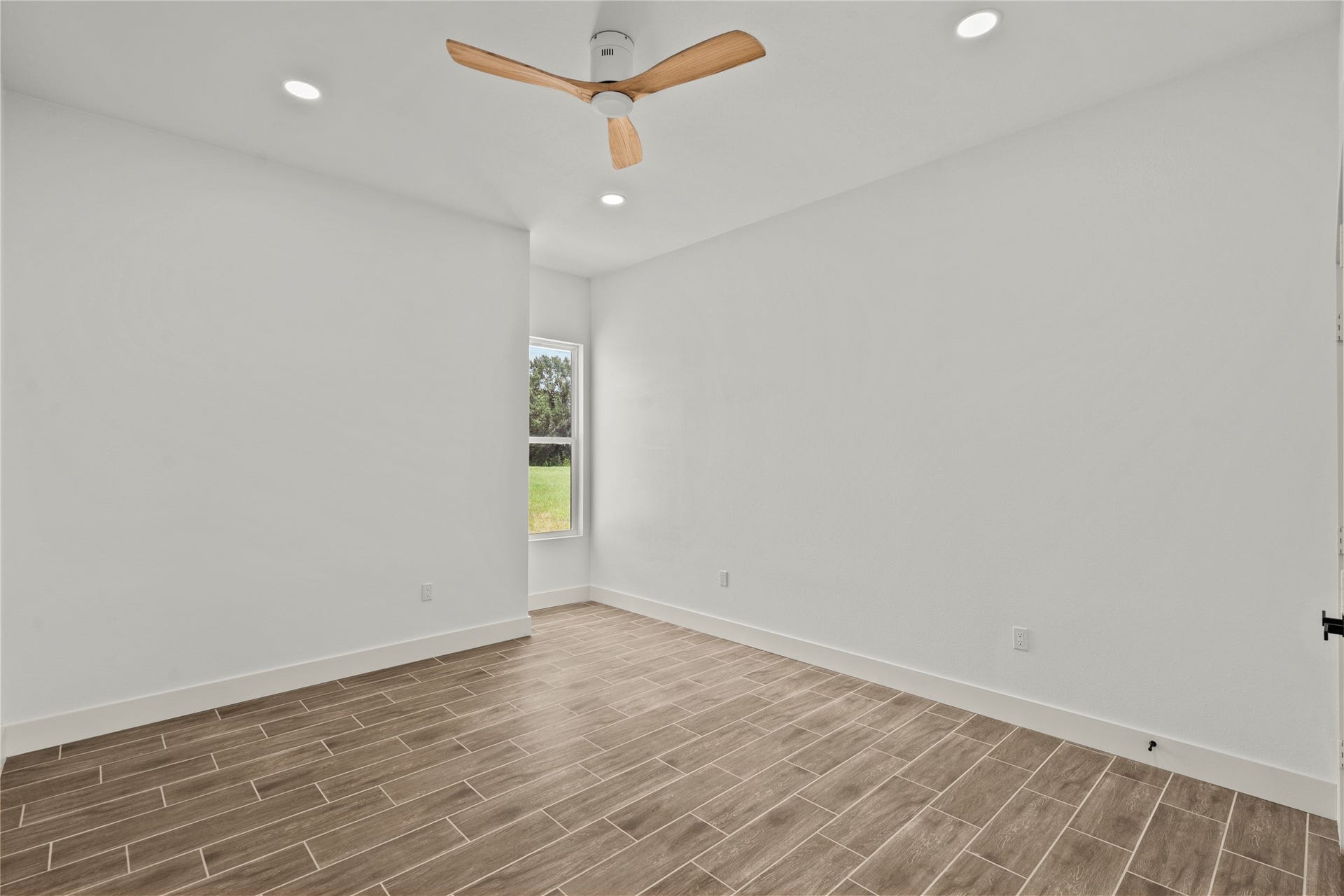 1863 Jones Drive, Alvin, TX 77511 1863 Jones Drive, Alvin, TX 77511