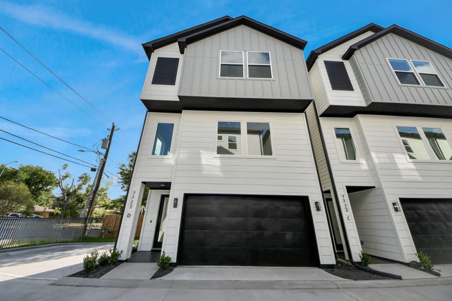 Property photo for 7723 Hammerly Boulevard, #D, Houston, TX