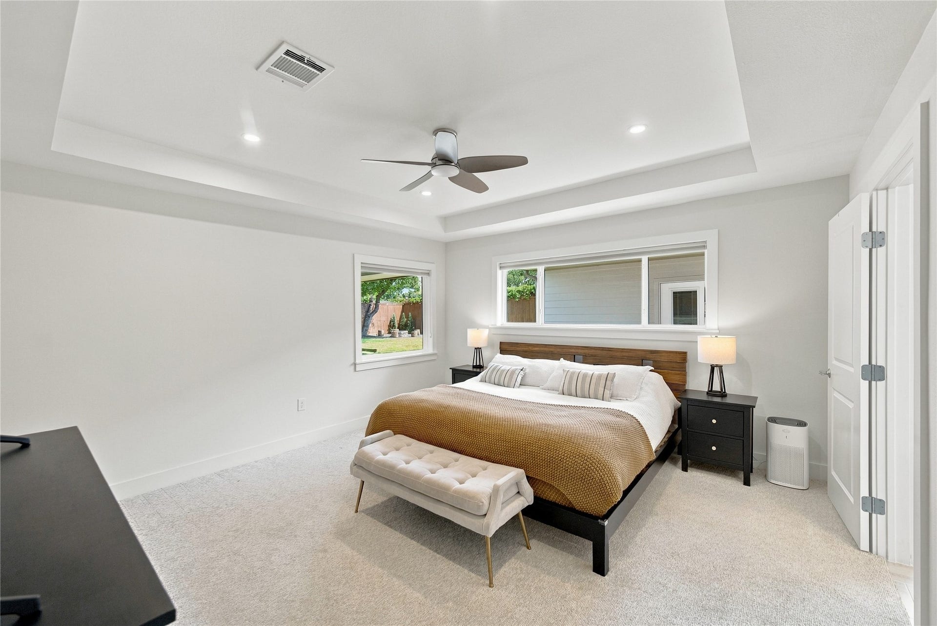 10823 Chimney Rock Road, Houston, TX 77096 Master bedroom