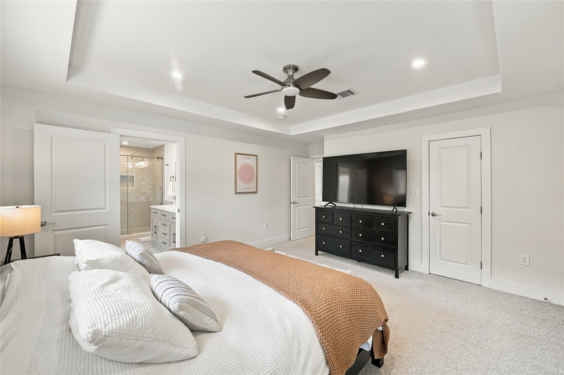 10823 Chimney Rock Road, Houston, TX 77096 Master bedroom