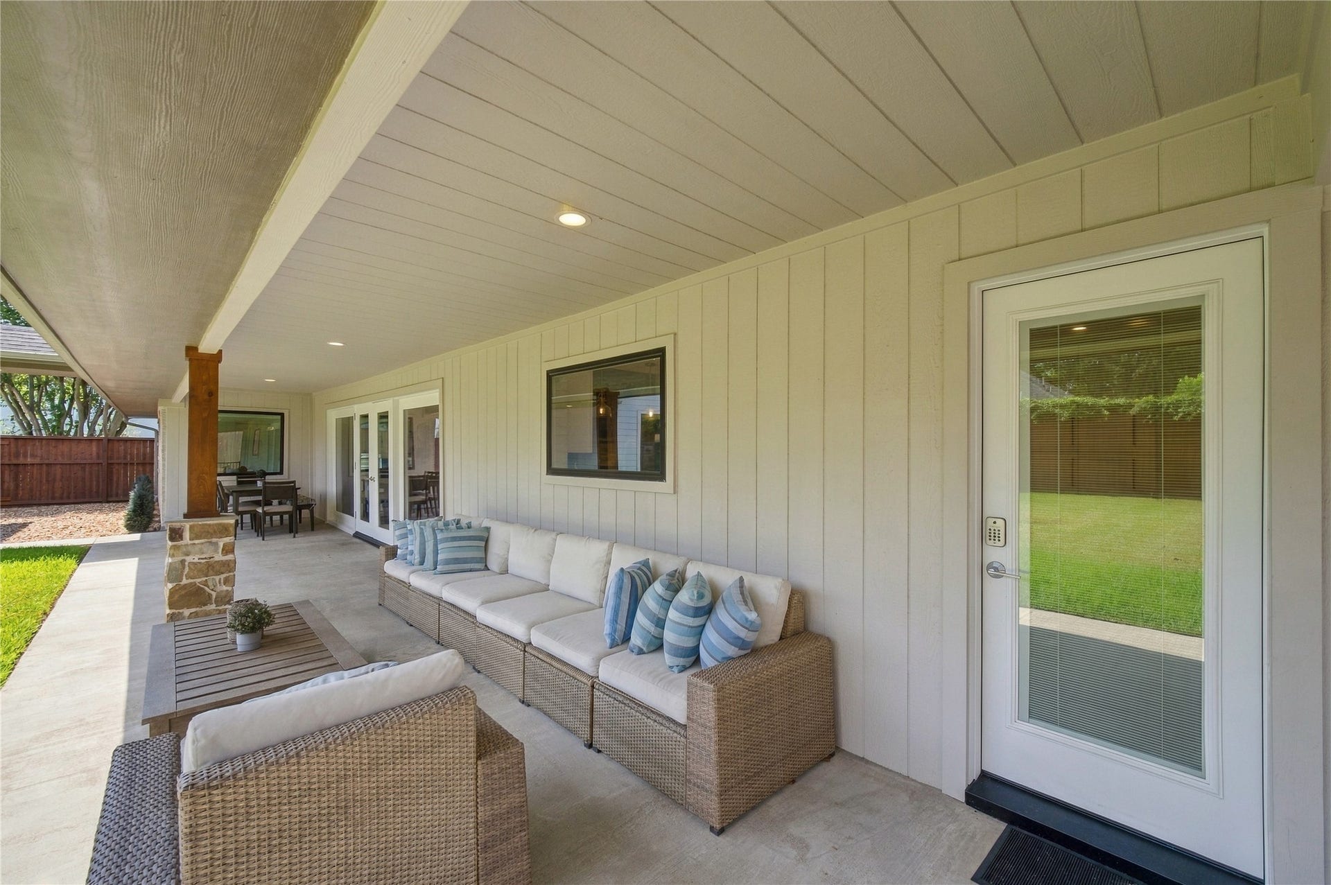 10823 Chimney Rock Road, Houston, TX 77096 Backyard