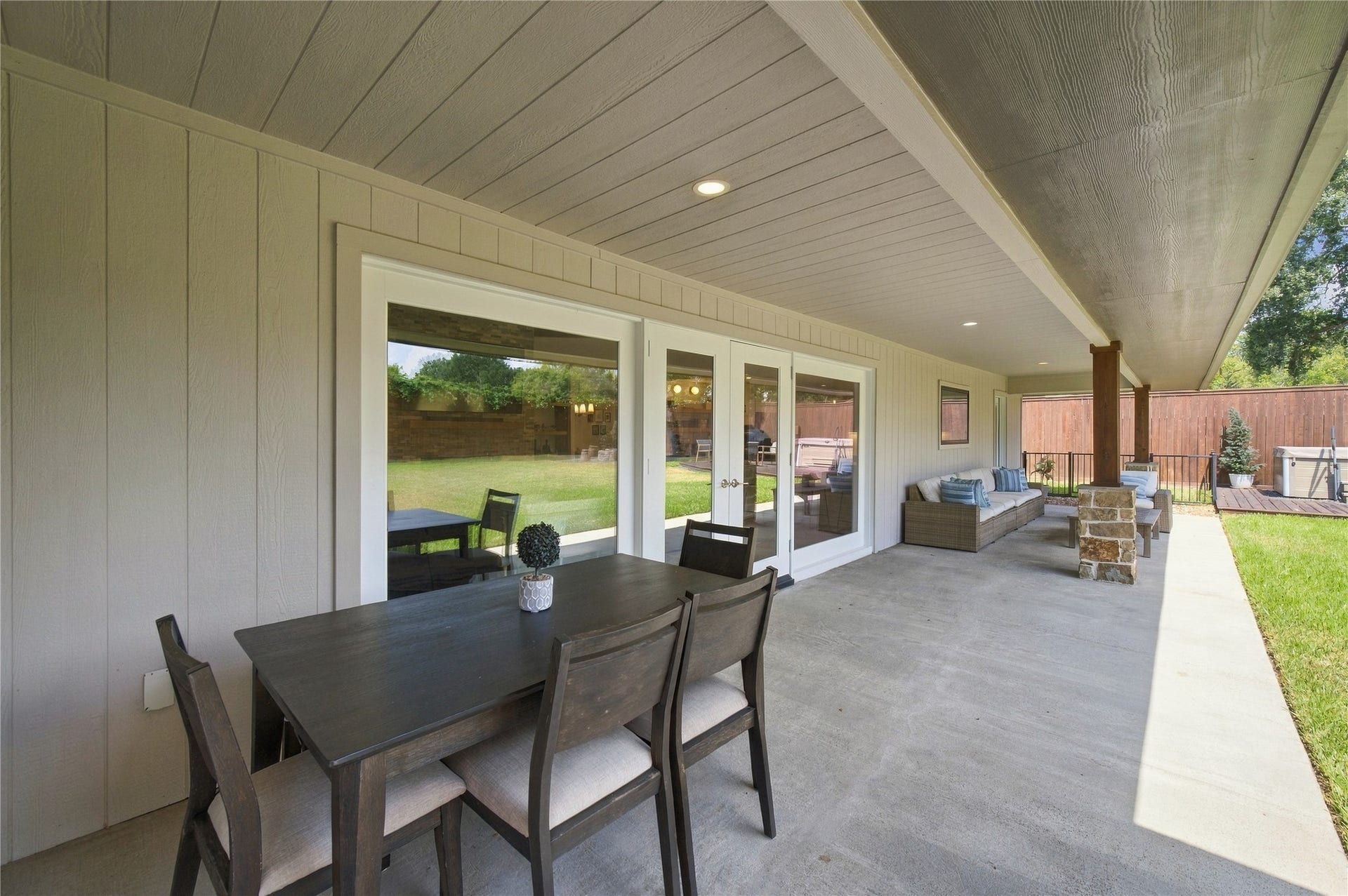10823 Chimney Rock Road, Houston, TX 77096 Backyard