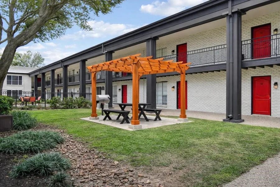 Property photo for 2815 Greenridge Drive, #2-142, North Houston, TX