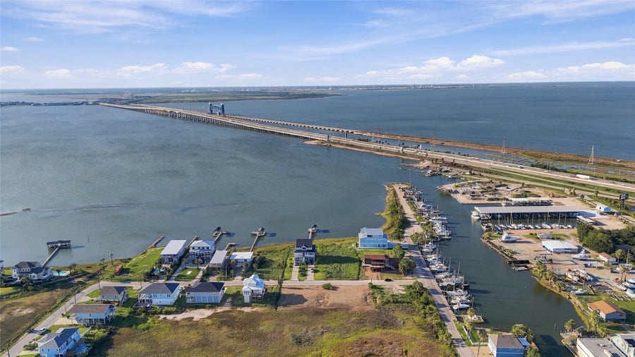 Property photo for 9115 West Bay Road, Galveston, TX