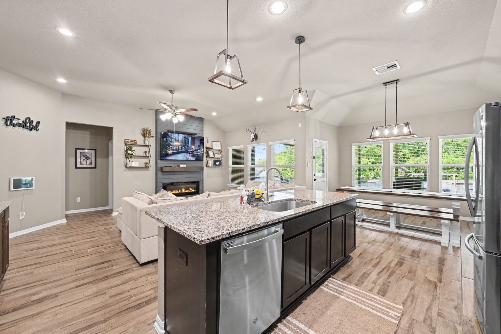 13258 Ridgeview, Willis, TX 77318 13258 Ridgeview, Willis, TX 77318