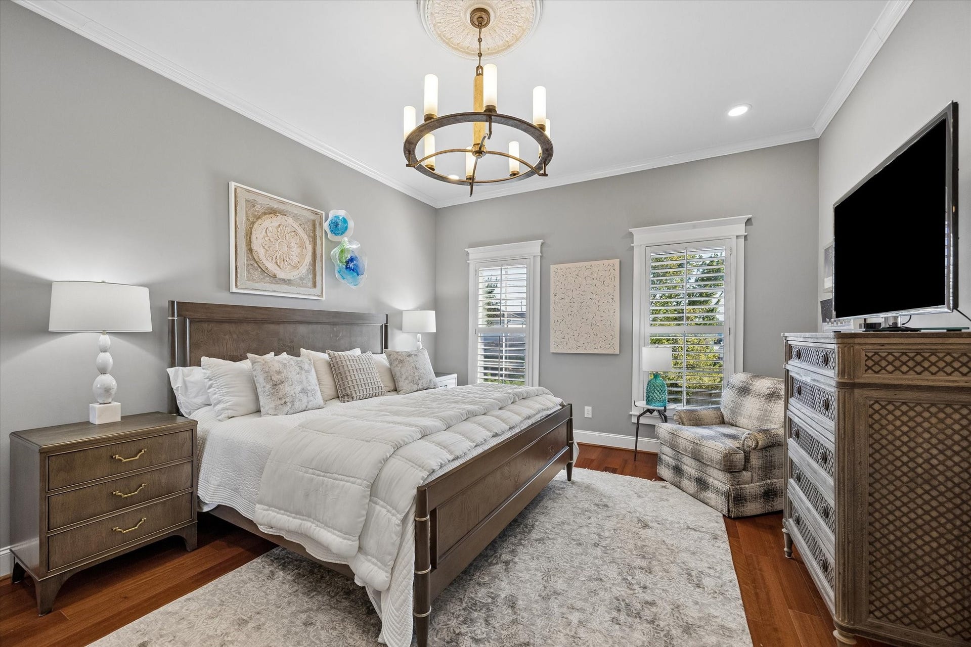 707 W 9th Street, Houston, TX 77007 707 W 9th Street, Houston, TX 77007