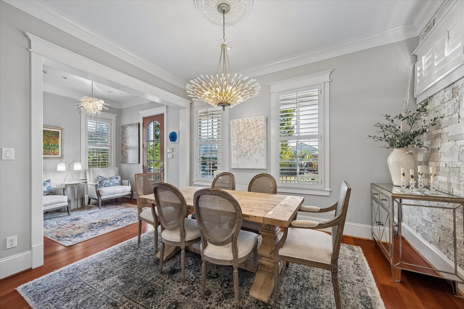 707 W 9th Street, Houston, TX 77007 707 W 9th Street, Houston, TX 77007