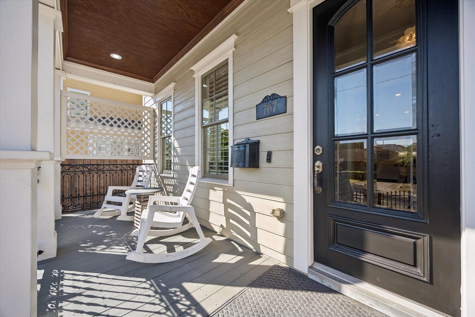 707 W 9th Street, Houston, TX 77007 707 W 9th Street, Houston, TX 77007