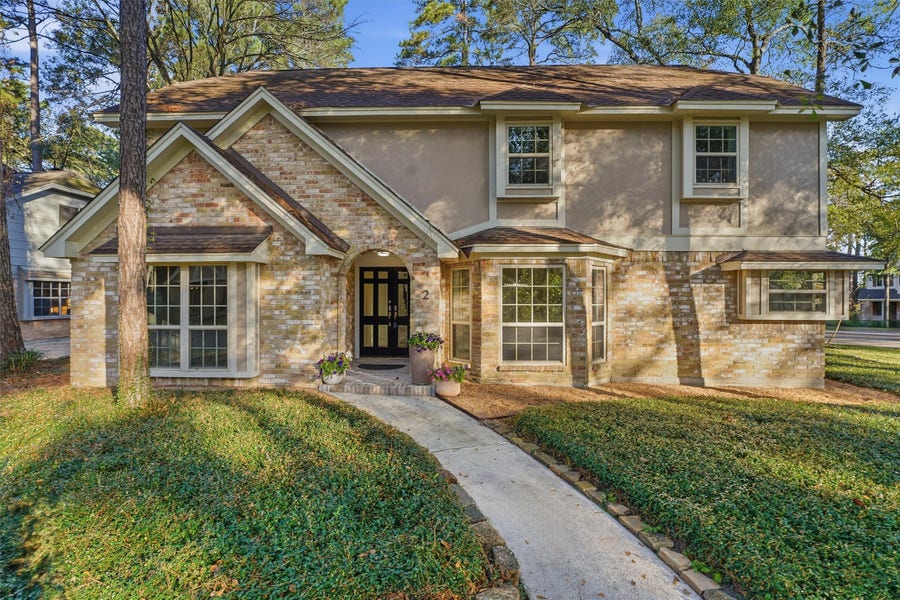 Property photo for 2 Rolling Mill Ln, The Woodlands, TX