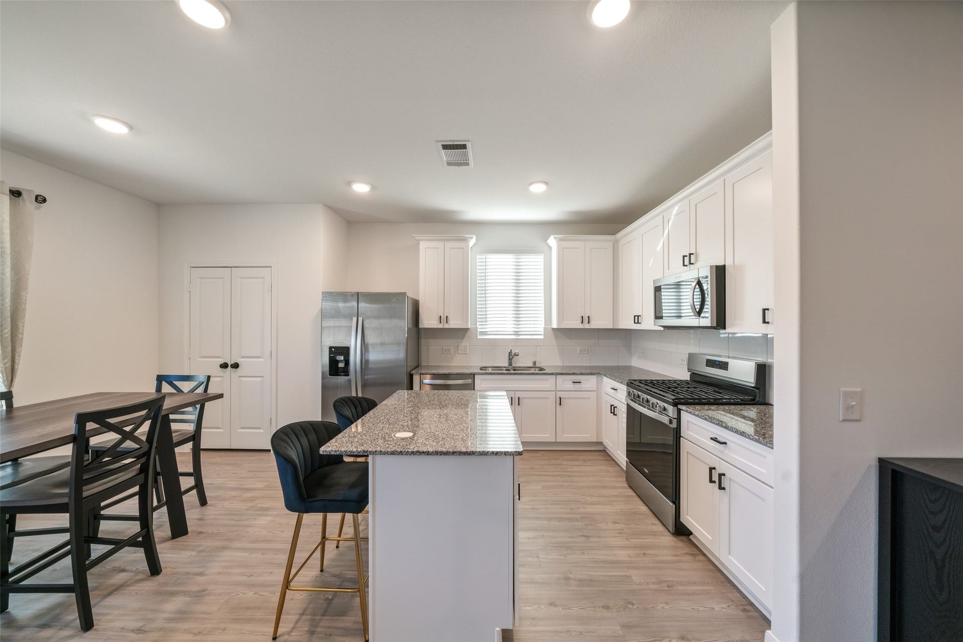 16911 Elm Grove Road, Conroe, TX 77302