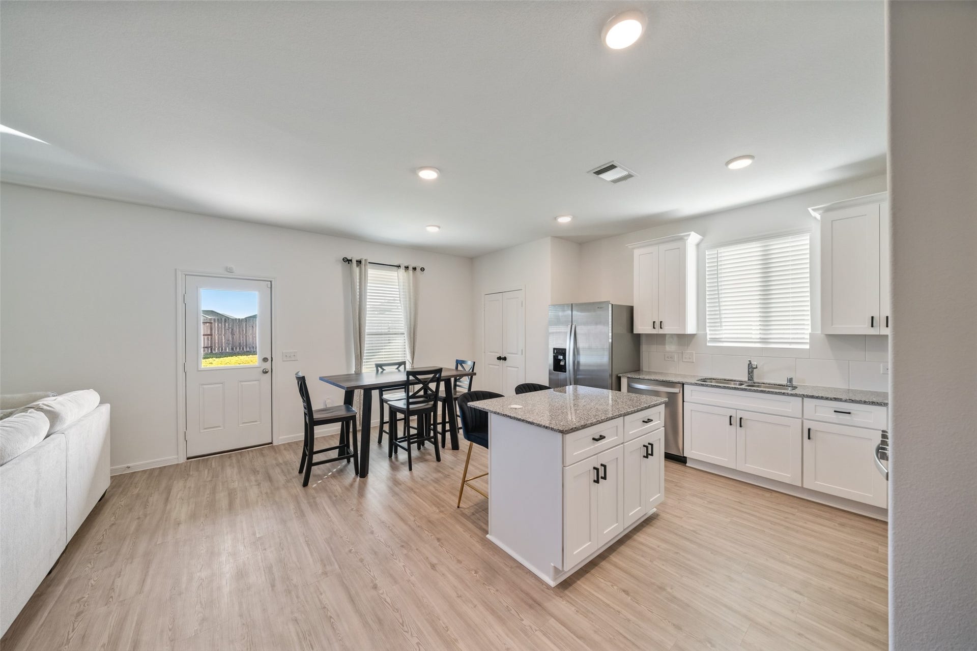 16911 Elm Grove Road, Conroe, TX 77302