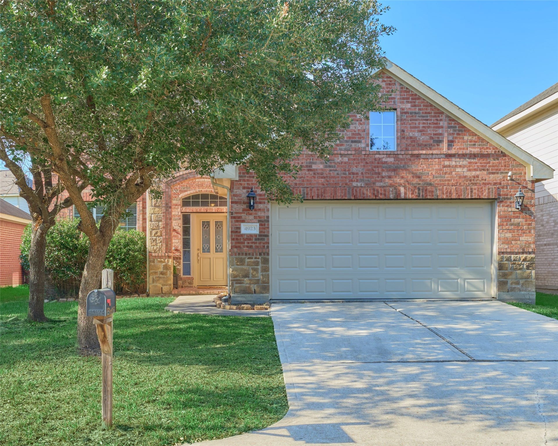 4923 Forest Hurst Drive, Spring, TX 77373 4923 Forest Hurst Drive, Spring, TX 77373