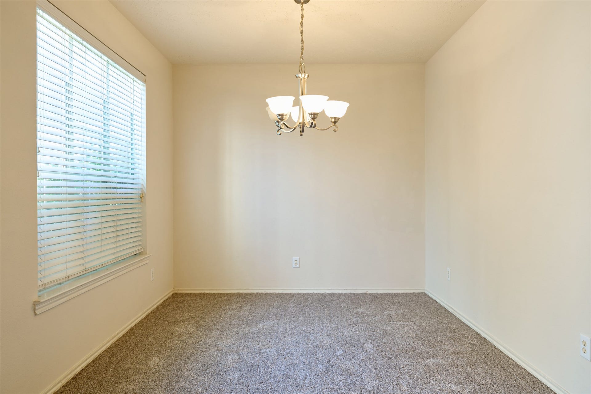 4923 Forest Hurst Drive, Spring, TX 77373 4923 Forest Hurst Drive, Spring, TX 77373