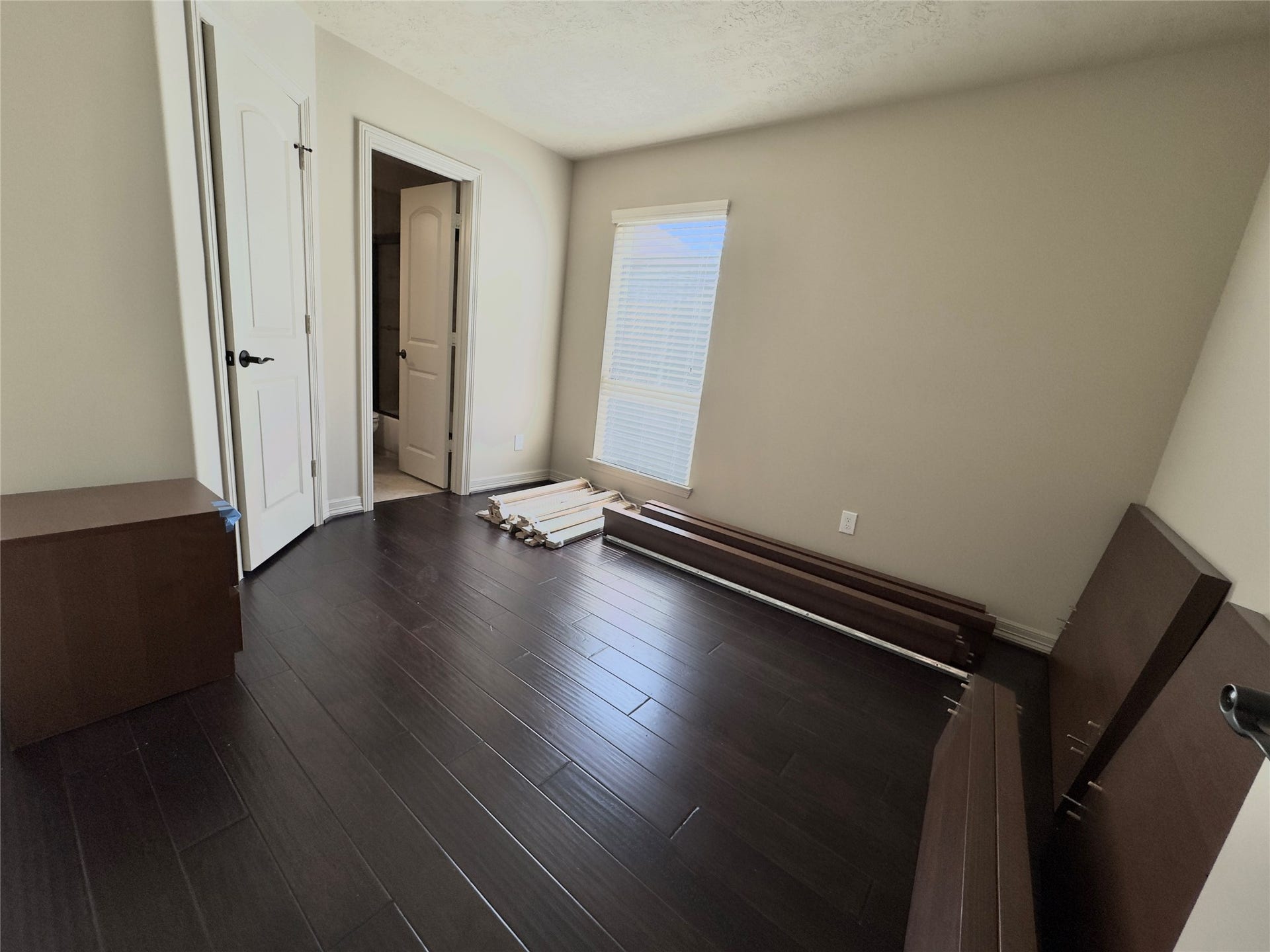 179 Hearthshire Circle, The Woodlands, TX 77354 179 Hearthshire Circle, The Woodlands, TX 77354