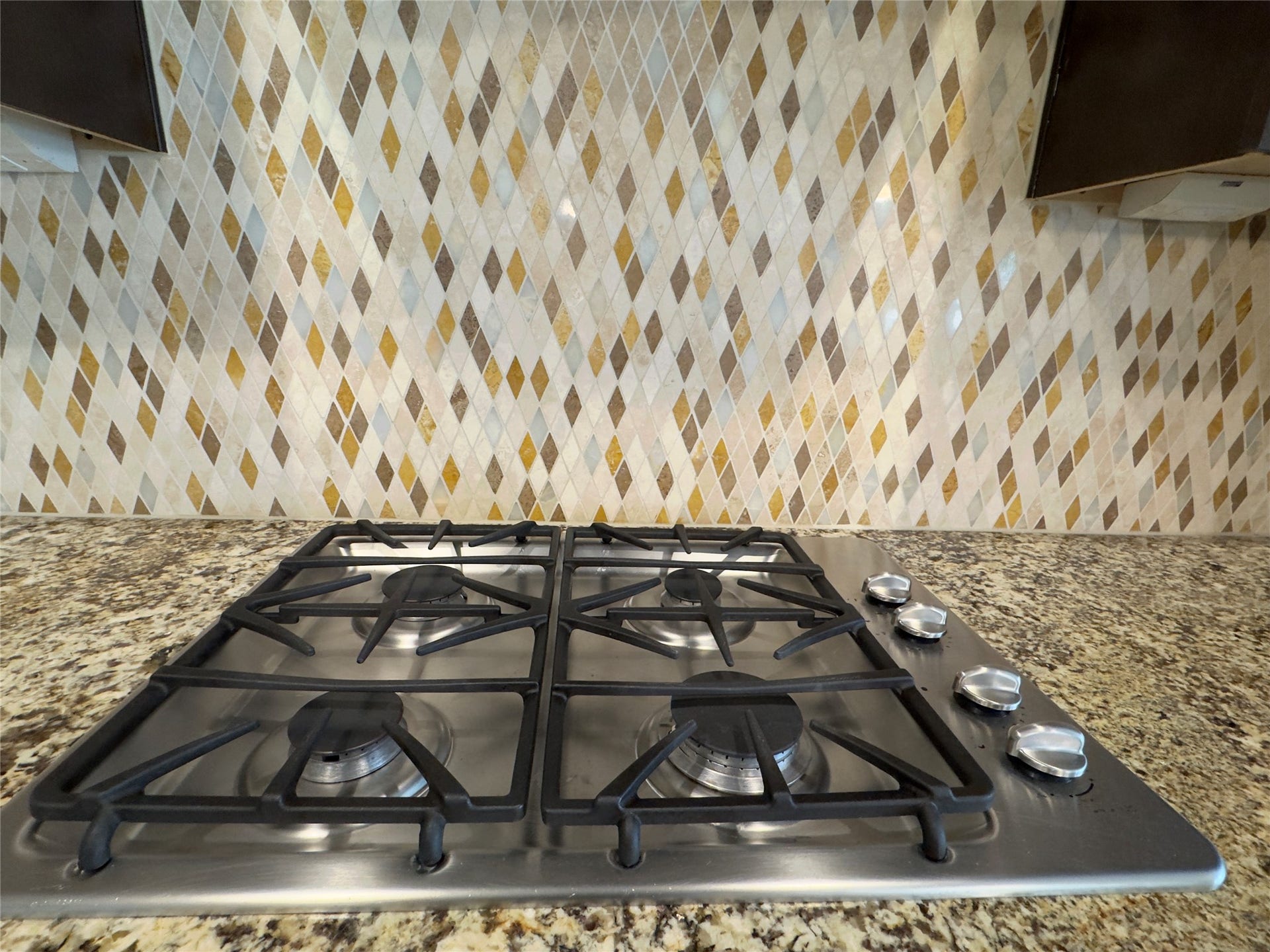 179 Hearthshire Circle, The Woodlands, TX 77354 179 Hearthshire Circle, The Woodlands, TX 77354