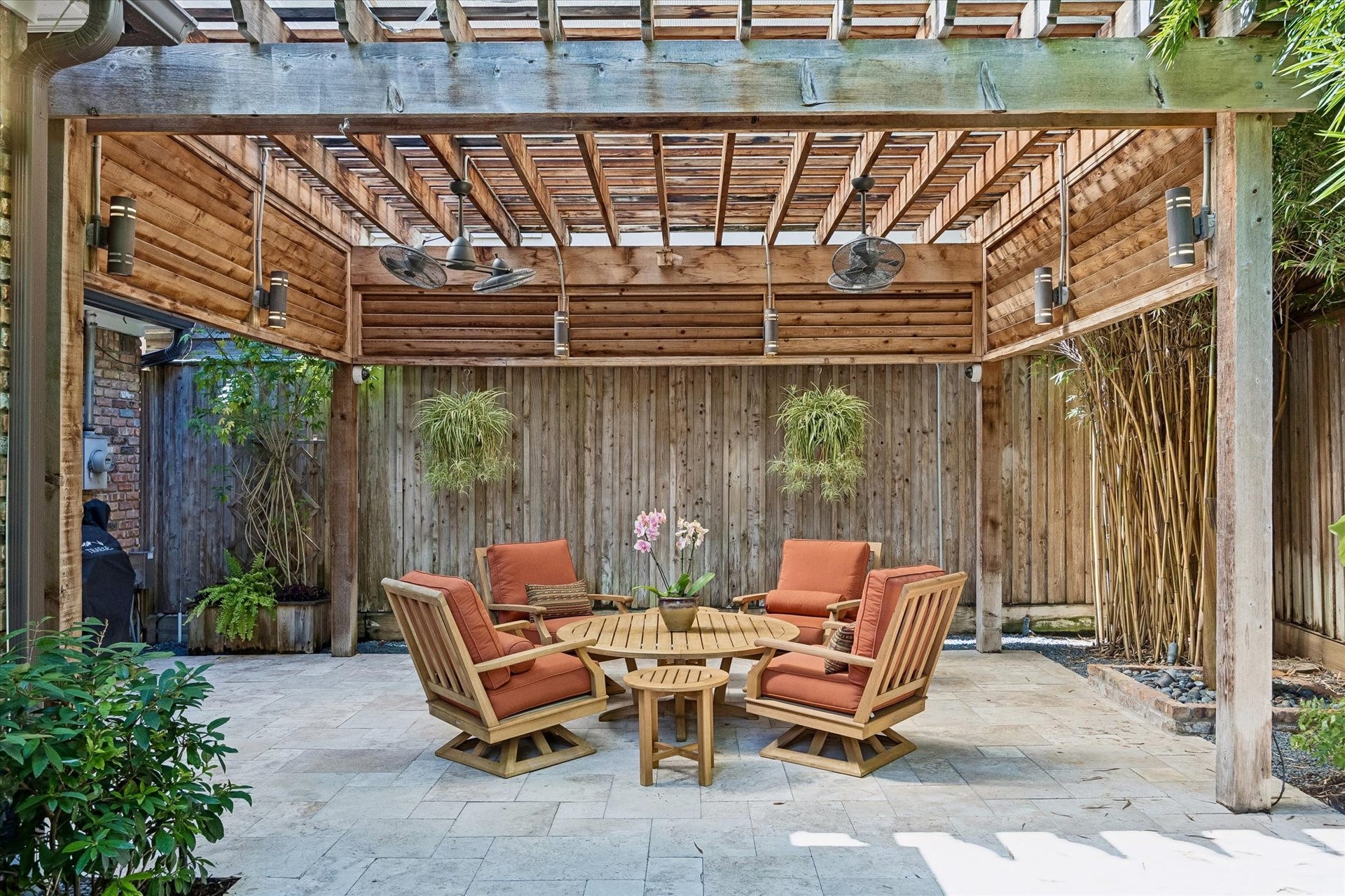 6512 Minola Street, Houston, TX 77007 6512 Minola Street, Houston, TX 77007