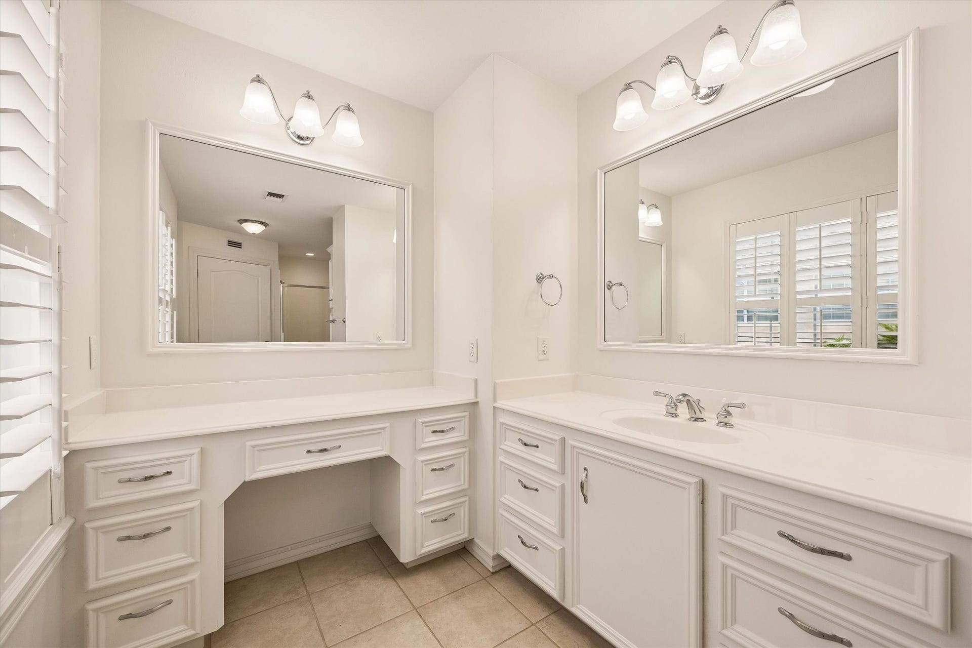 6512 Minola Street, Houston, TX 77007 6512 Minola Street, Houston, TX 77007