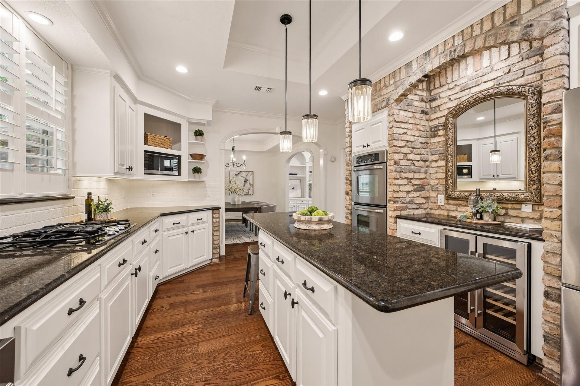 6512 Minola Street, Houston, TX 77007 6512 Minola Street, Houston, TX 77007