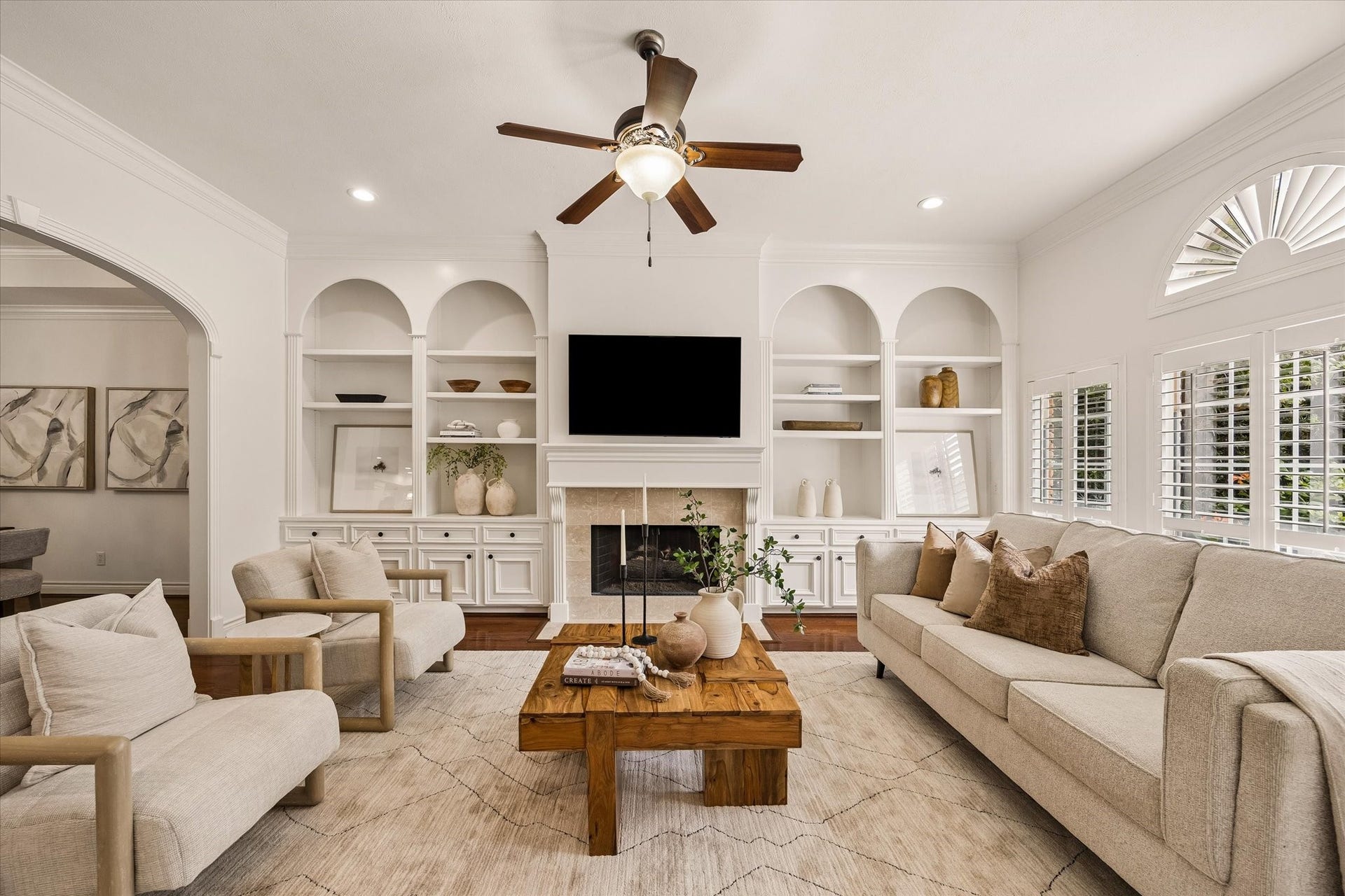 6512 Minola Street, Houston, TX 77007 6512 Minola Street, Houston, TX 77007