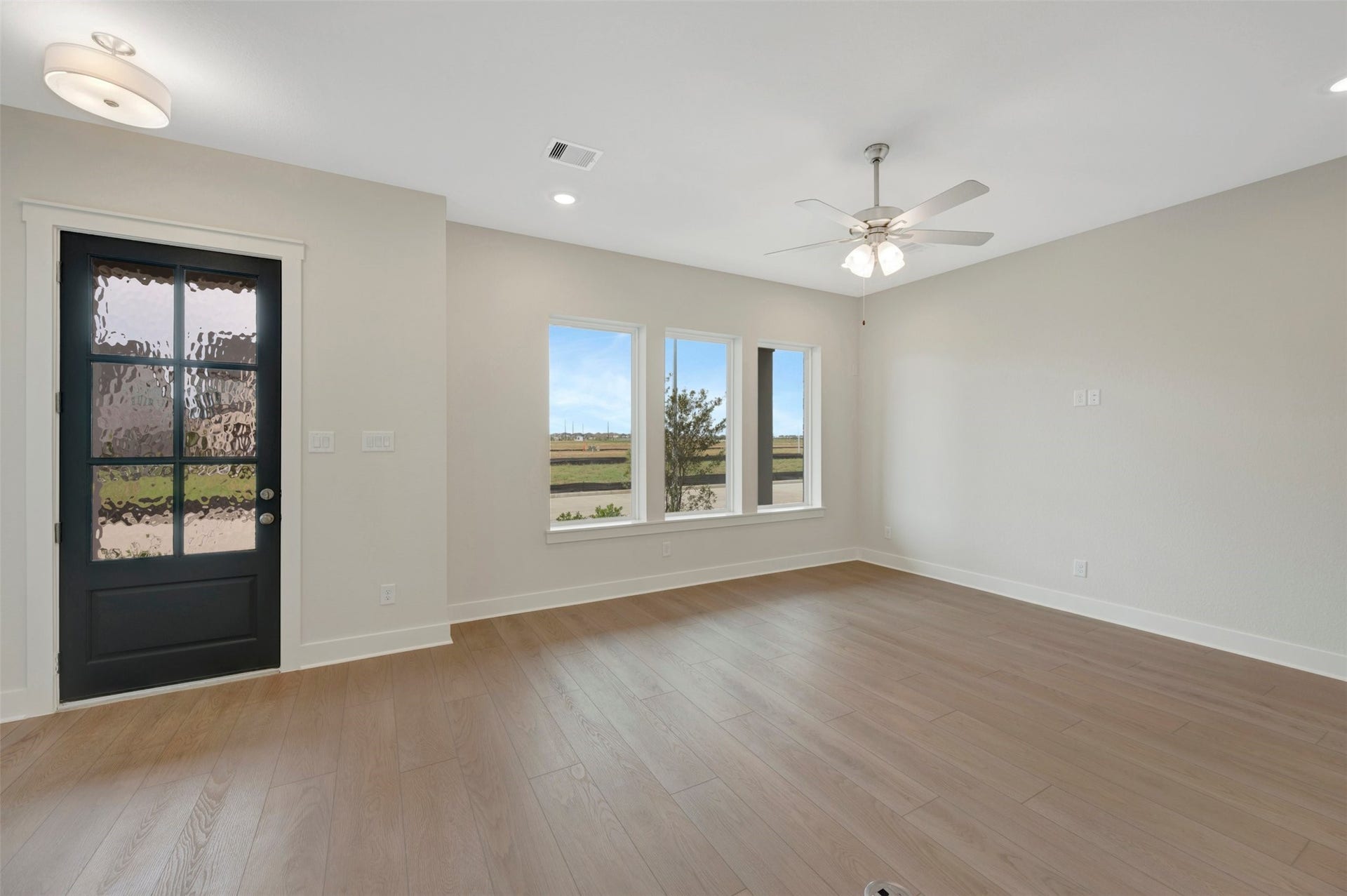 16710 Vibrant Avenue, Hockley, TX 77447