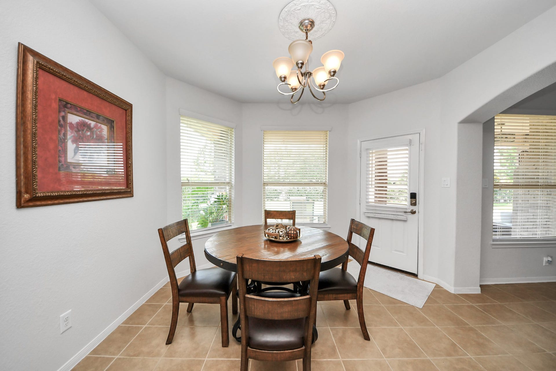 8519 E Windhaven Terrace Trail, Cypress, TX 77433 breakfast area