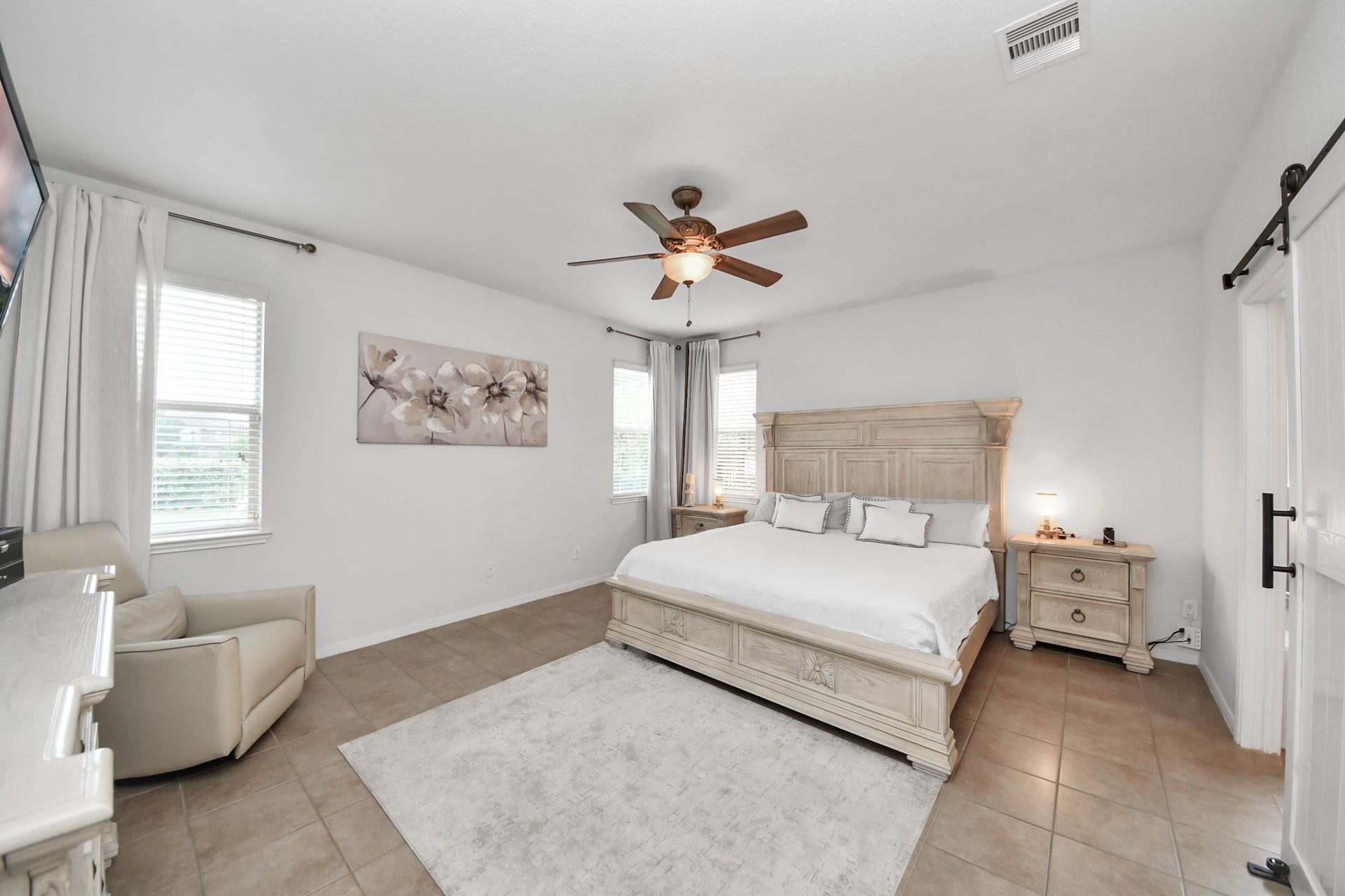 8519 E Windhaven Terrace Trail, Cypress, TX 77433 master bedroom first floor