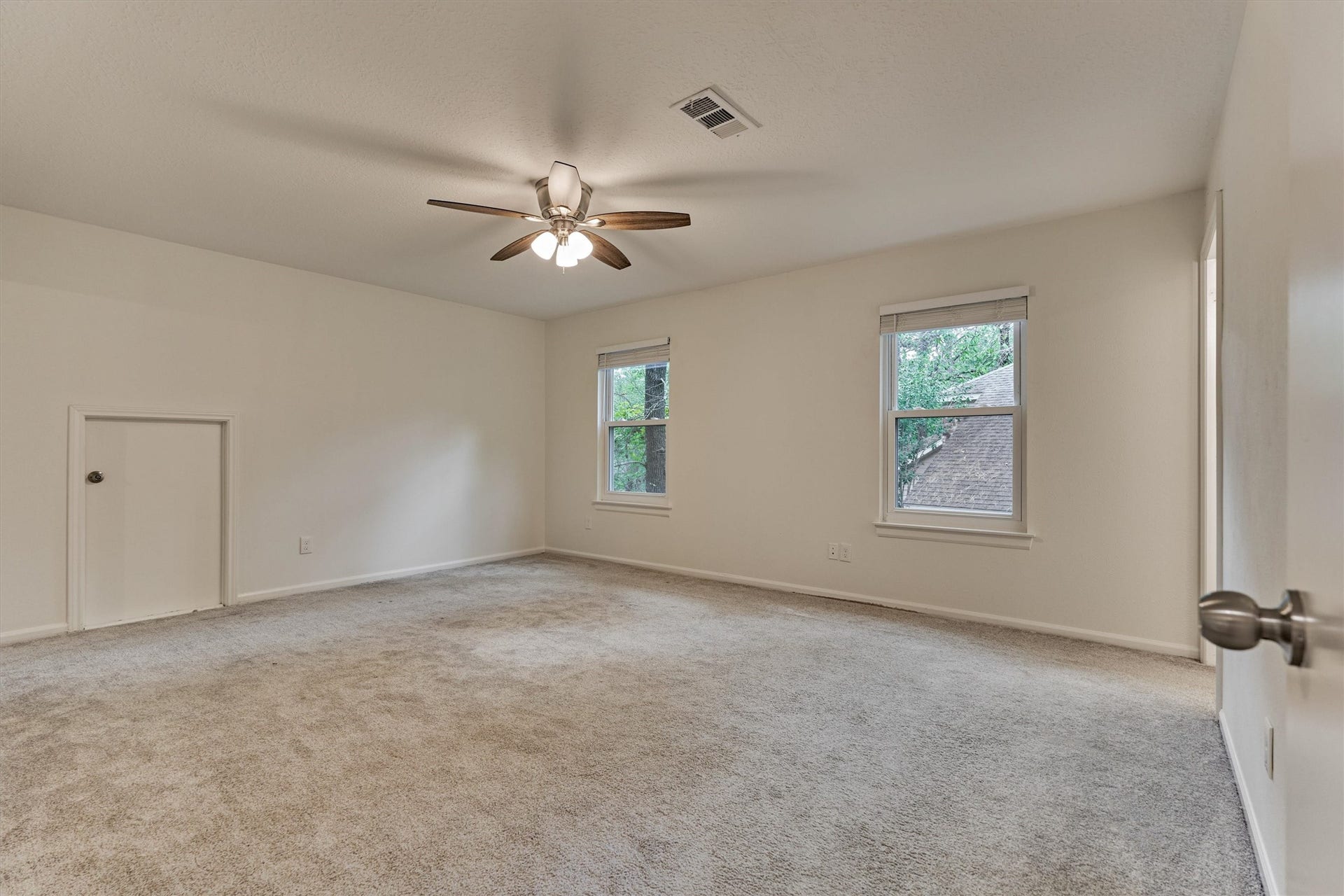 26 Sylvan Forest Drive, The Woodlands, TX 77381 26 Sylvan Forest Drive, The Woodlands, TX 77381