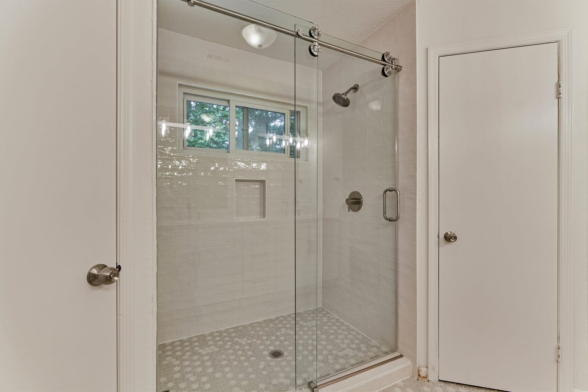 26 Sylvan Forest Drive, The Woodlands, TX 77381 26 Sylvan Forest Drive, The Woodlands, TX 77381