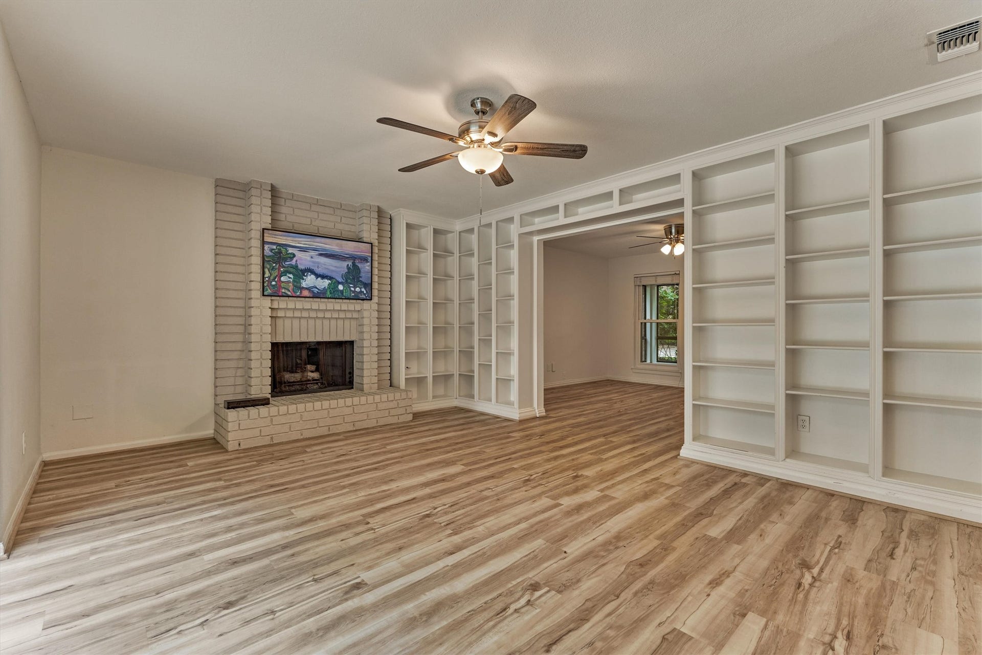 26 Sylvan Forest Drive, The Woodlands, TX 77381 26 Sylvan Forest Drive, The Woodlands, TX 77381
