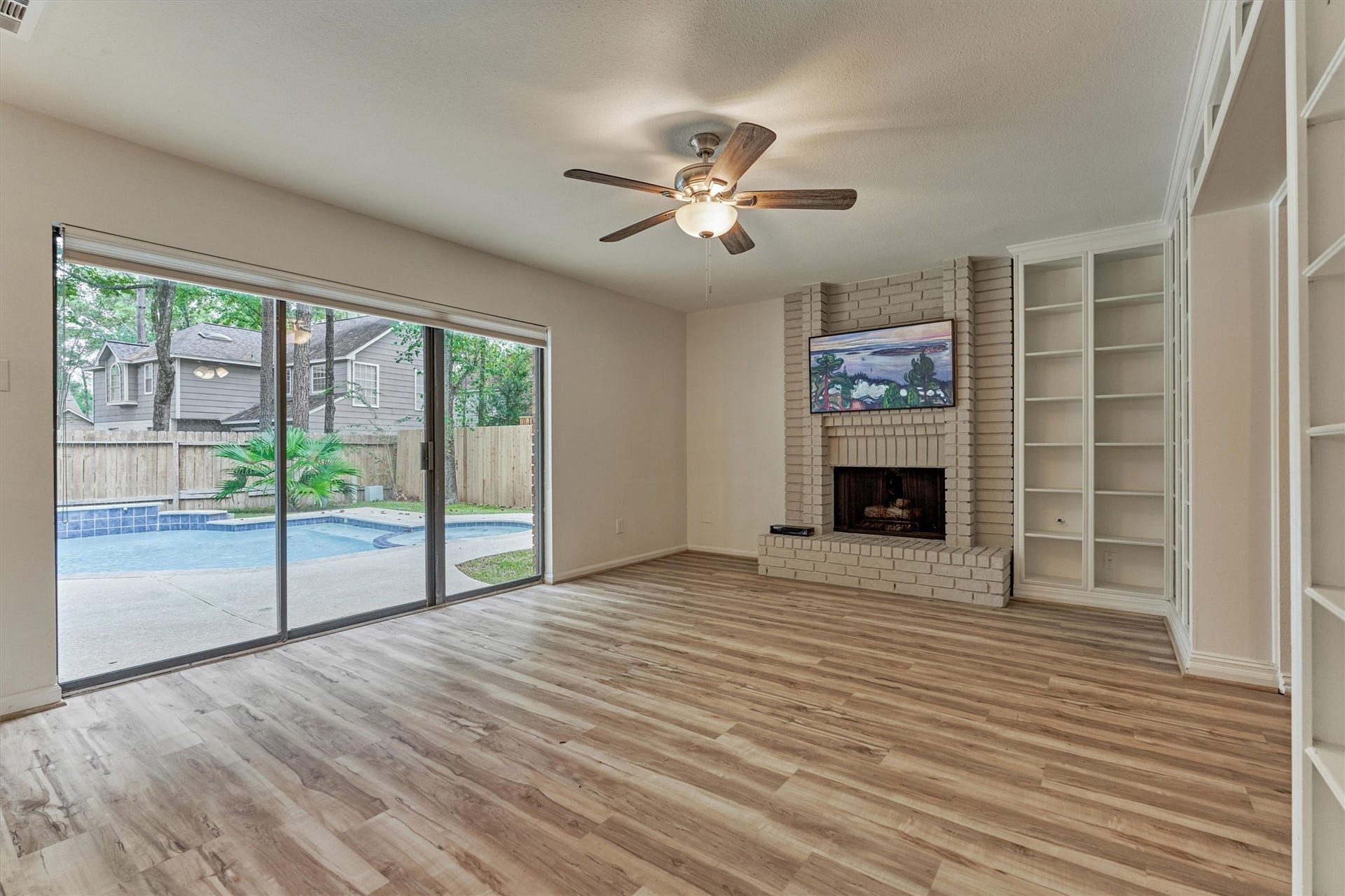 26 Sylvan Forest Drive, The Woodlands, TX 77381 26 Sylvan Forest Drive, The Woodlands, TX 77381