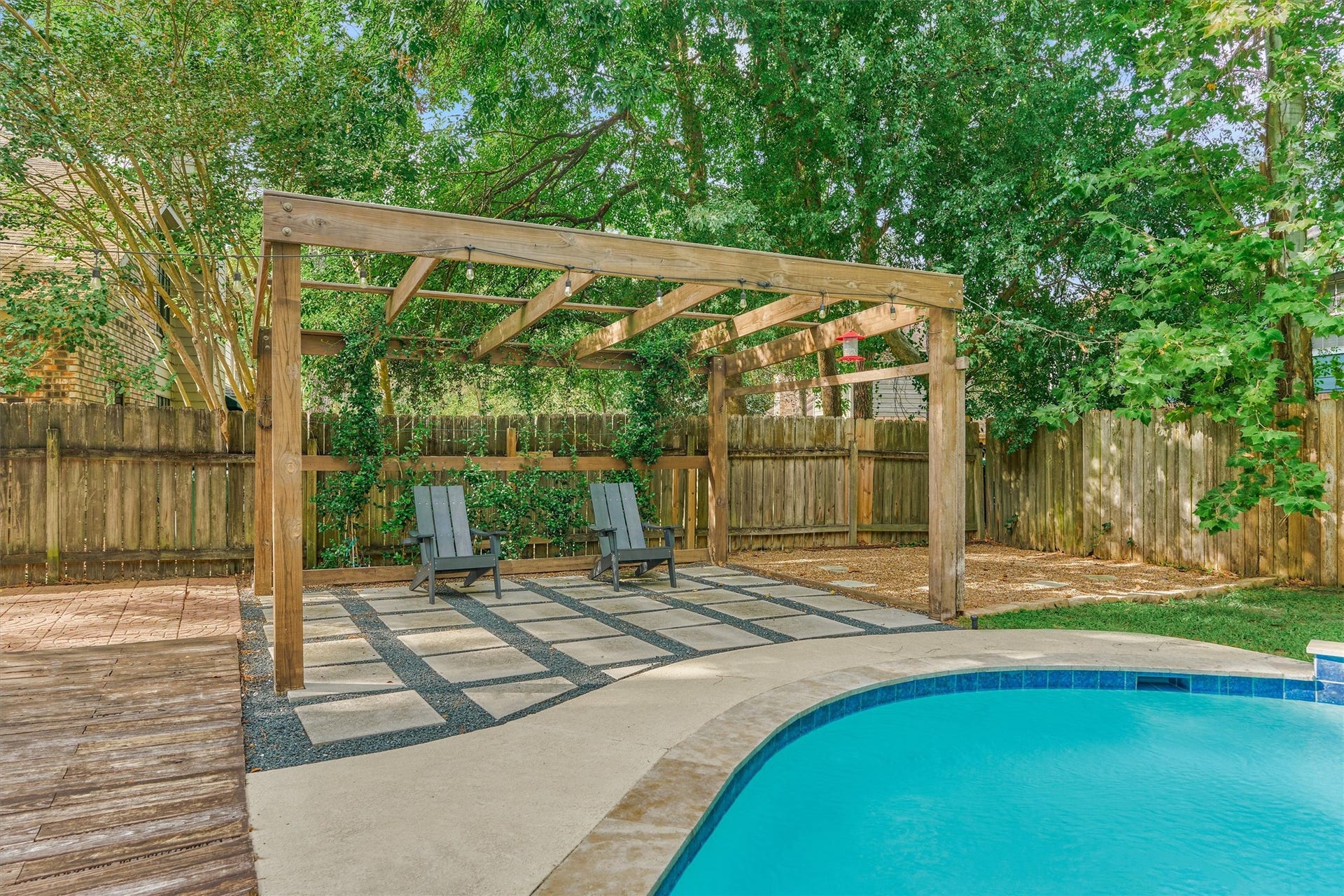 26 Sylvan Forest Drive, The Woodlands, TX 77381 26 Sylvan Forest Drive, The Woodlands, TX 77381
