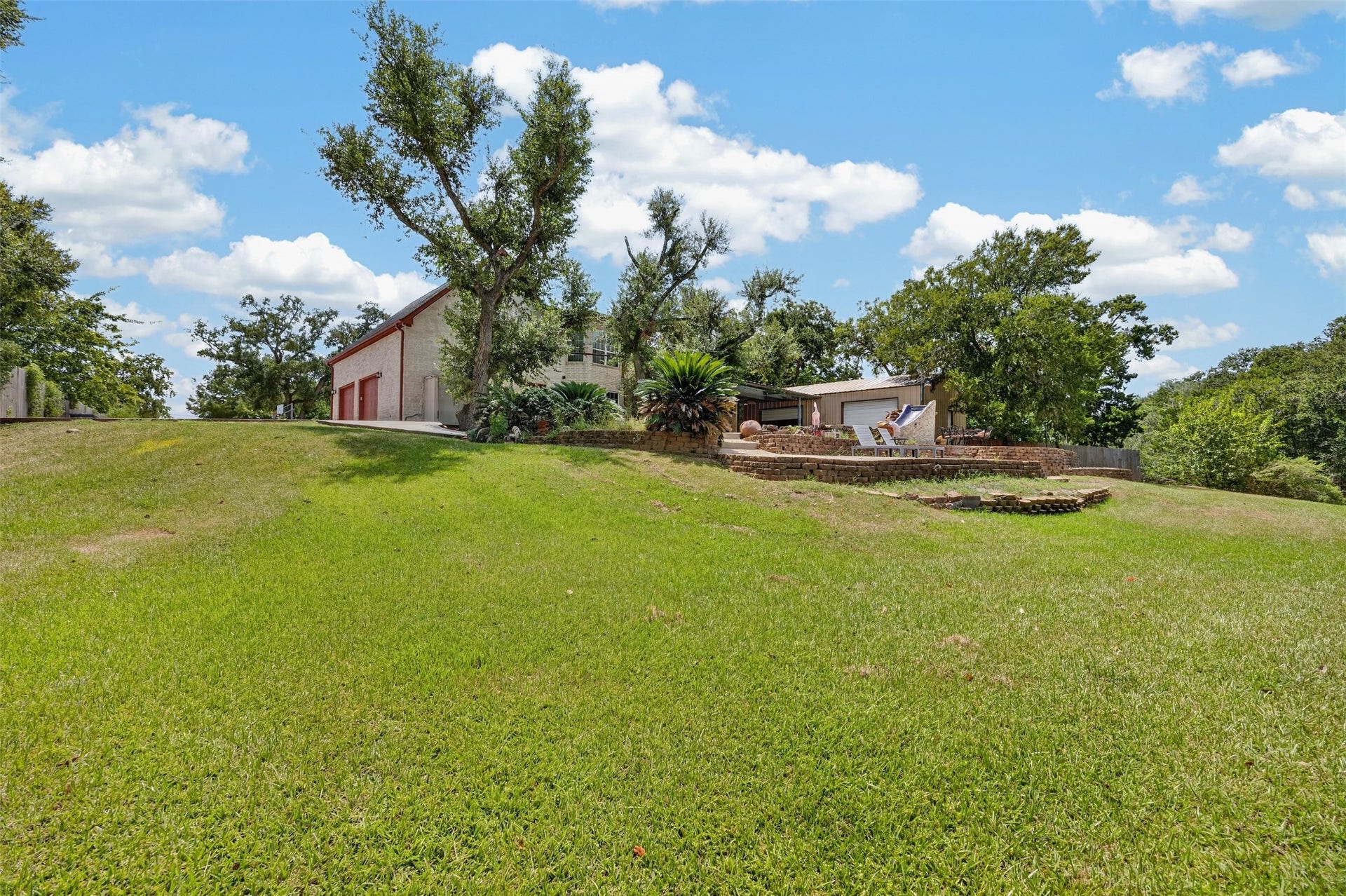 8618 Highway 6, Hitchcock, TX 77563 8618 Highway 6, Hitchcock, TX 77563