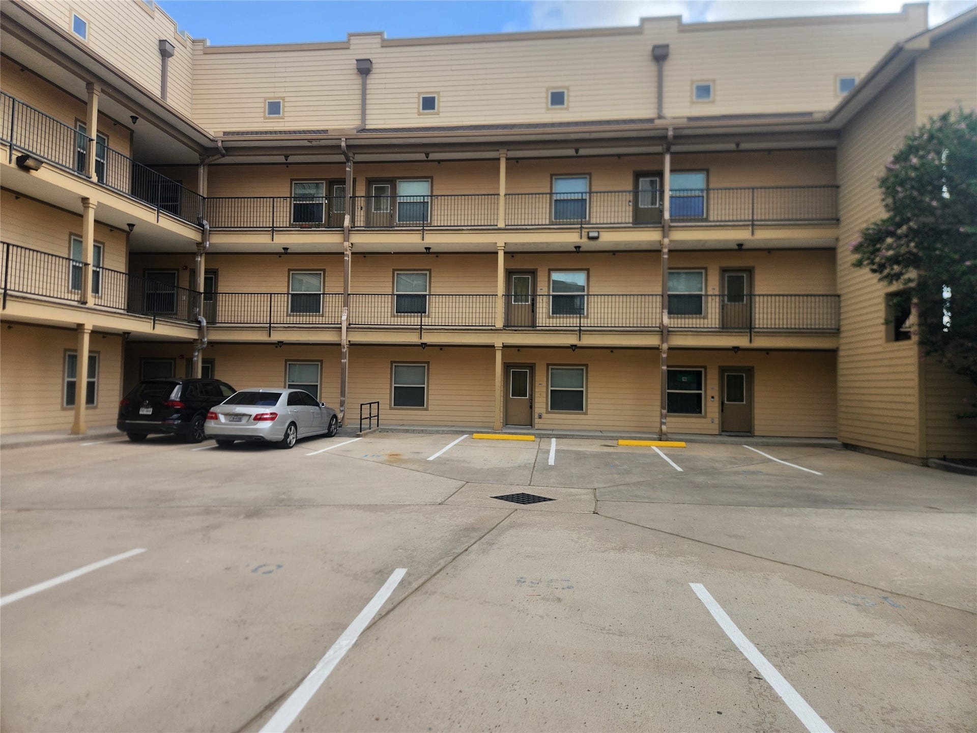 3501 Chenevert Street, #2, Houston, TX 77004 3501 Chenevert Street, #2, Houston, TX 77004