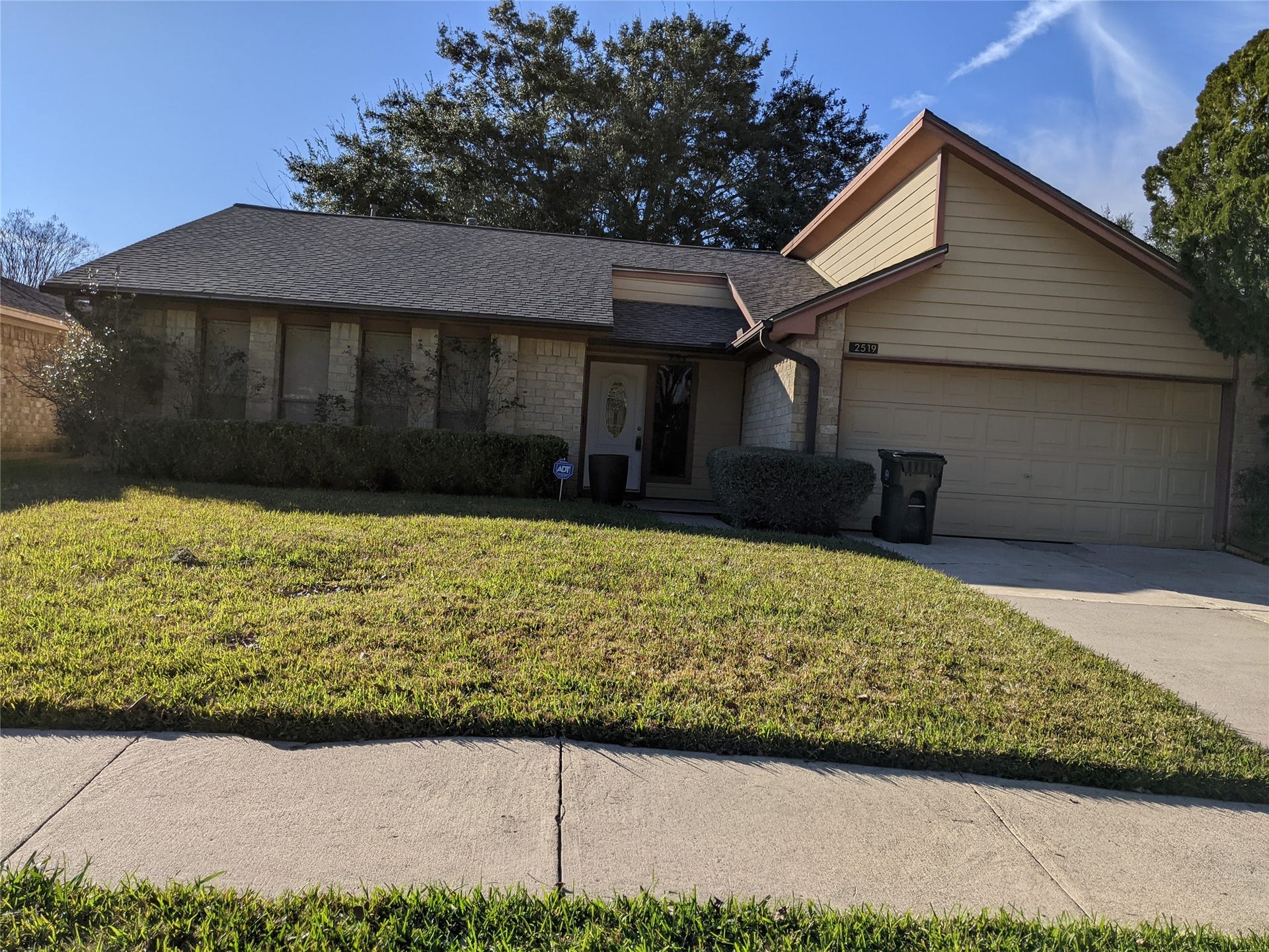 2519 Buffalo Trail, Sugar Land, TX 77479 2519 Buffalo Trail, Sugar Land, TX 77479
