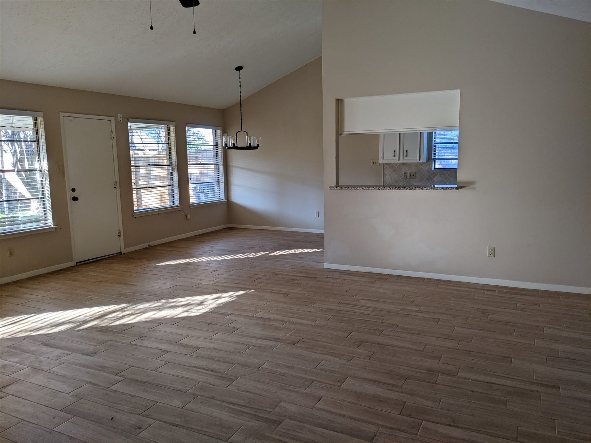 2519 Buffalo Trail, Sugar Land, TX 77479 2519 Buffalo Trail, Sugar Land, TX 77479