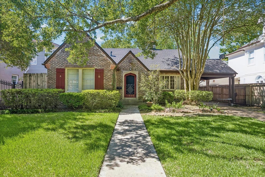 Property photo for 3111 QUENBY, West University Place, TX