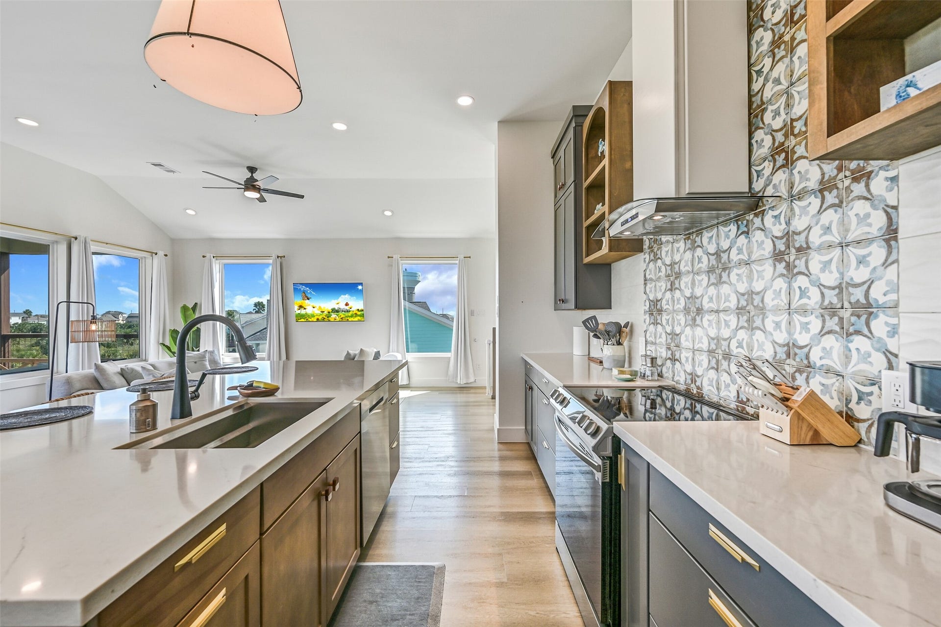 4110 Isla Del Sol, Galveston, TX 77554 4110 Isla Del Sol, Galveston, TX 77554