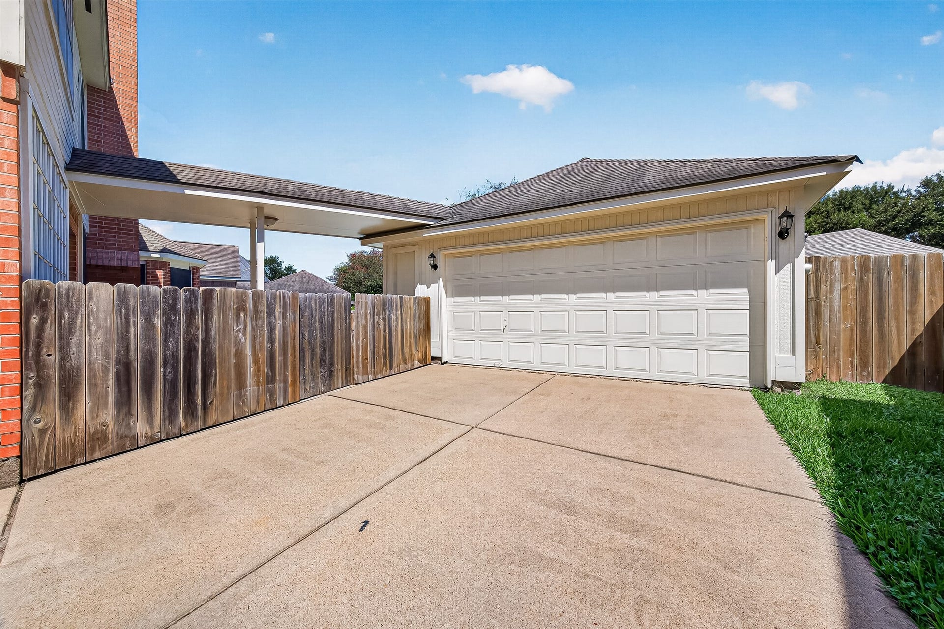 2019 Westshore Drive, Missouri City, TX 77459 2019 Westshore Drive, Missouri City, TX 77459