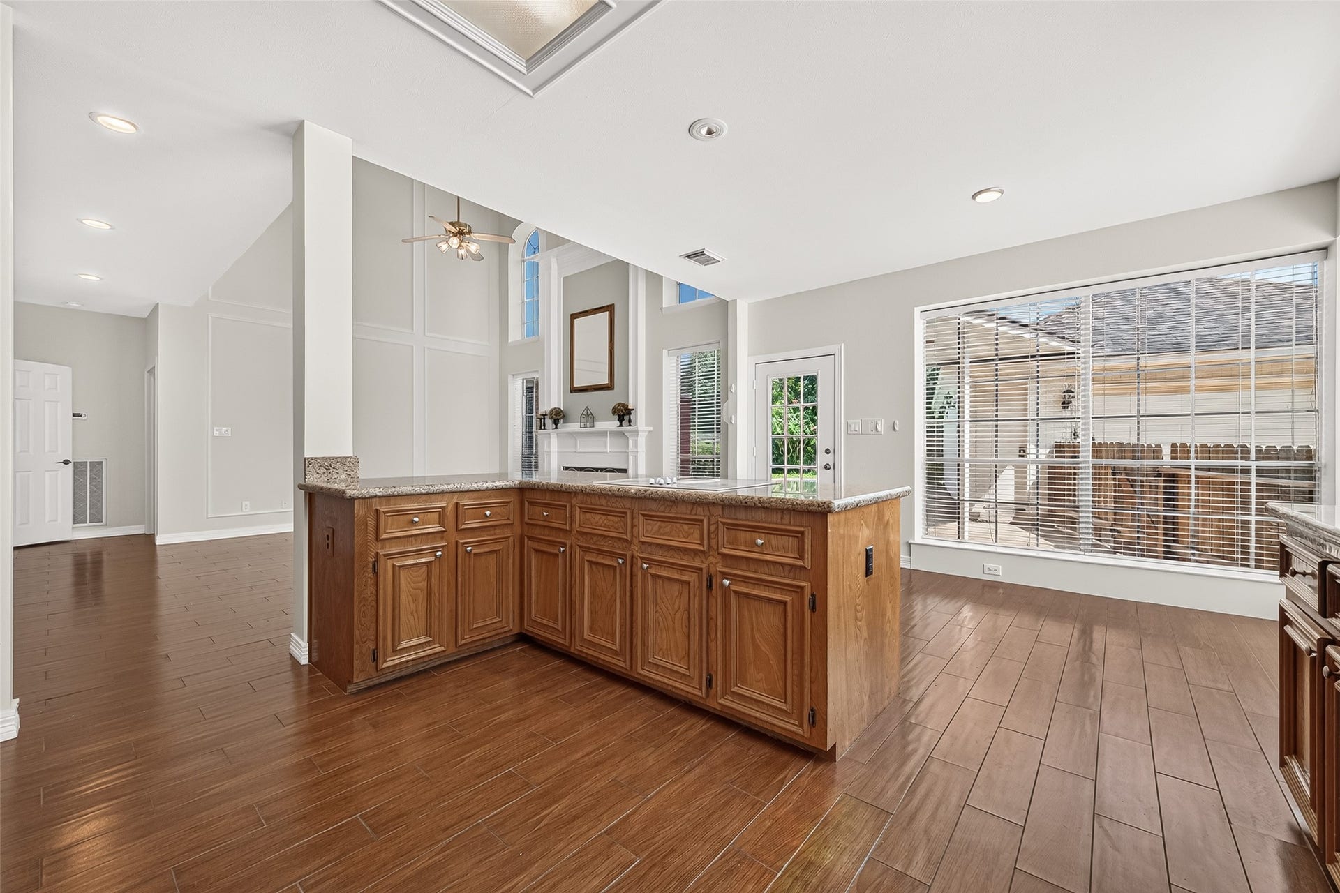 2019 Westshore Drive, Missouri City, TX 77459 2019 Westshore Drive, Missouri City, TX 77459