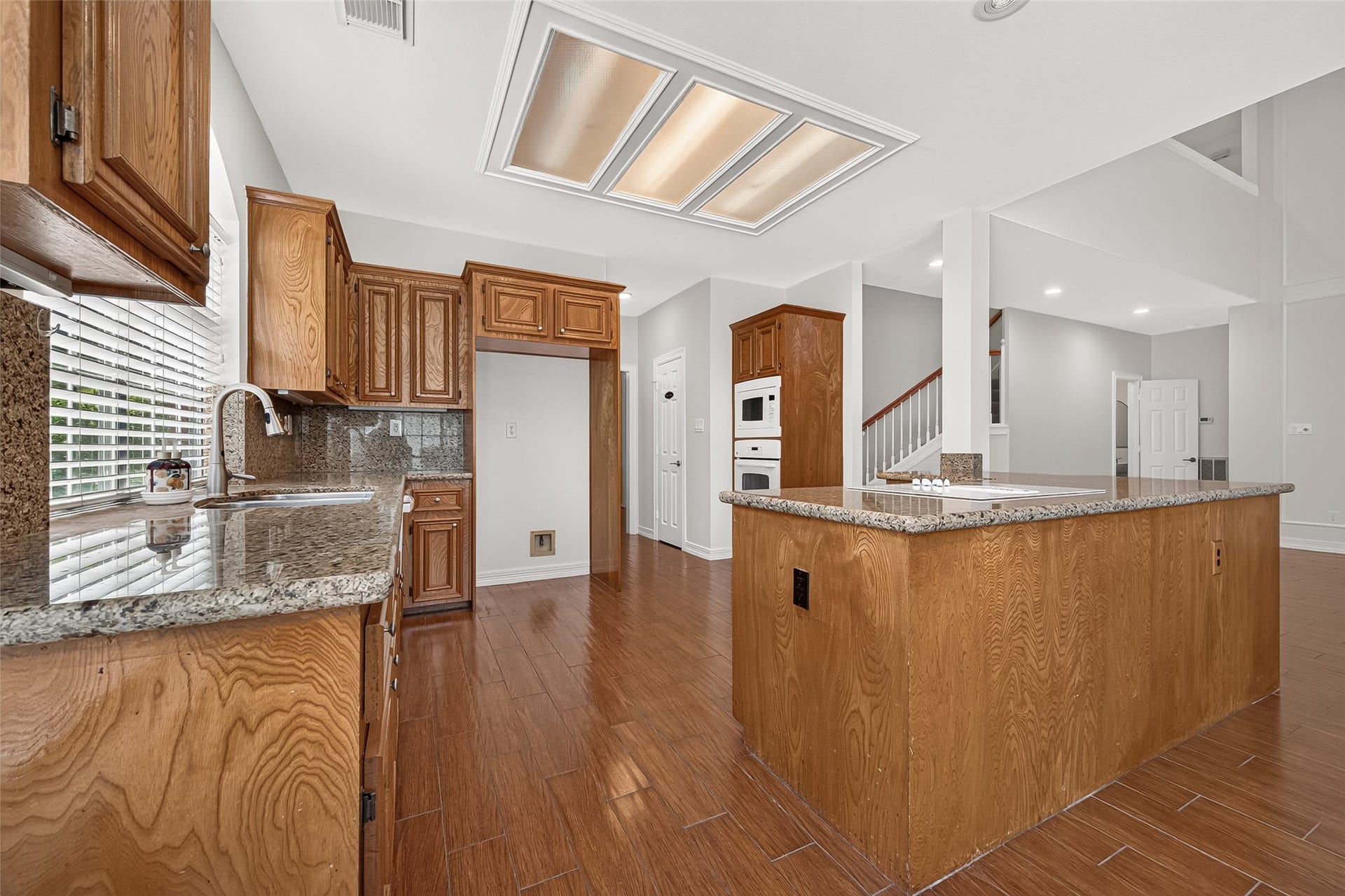 2019 Westshore Drive, Missouri City, TX 77459 2019 Westshore Drive, Missouri City, TX 77459