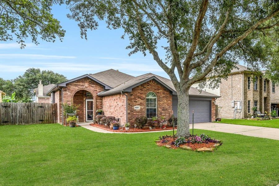 Property photo for 8002 Leaning Oak Drive, Texas City, TX