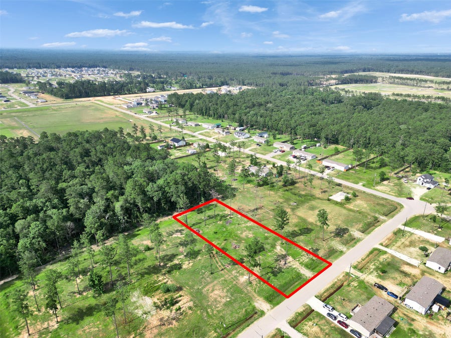 Property photo for 20043 Kincaid Drive, Conroe, TX
